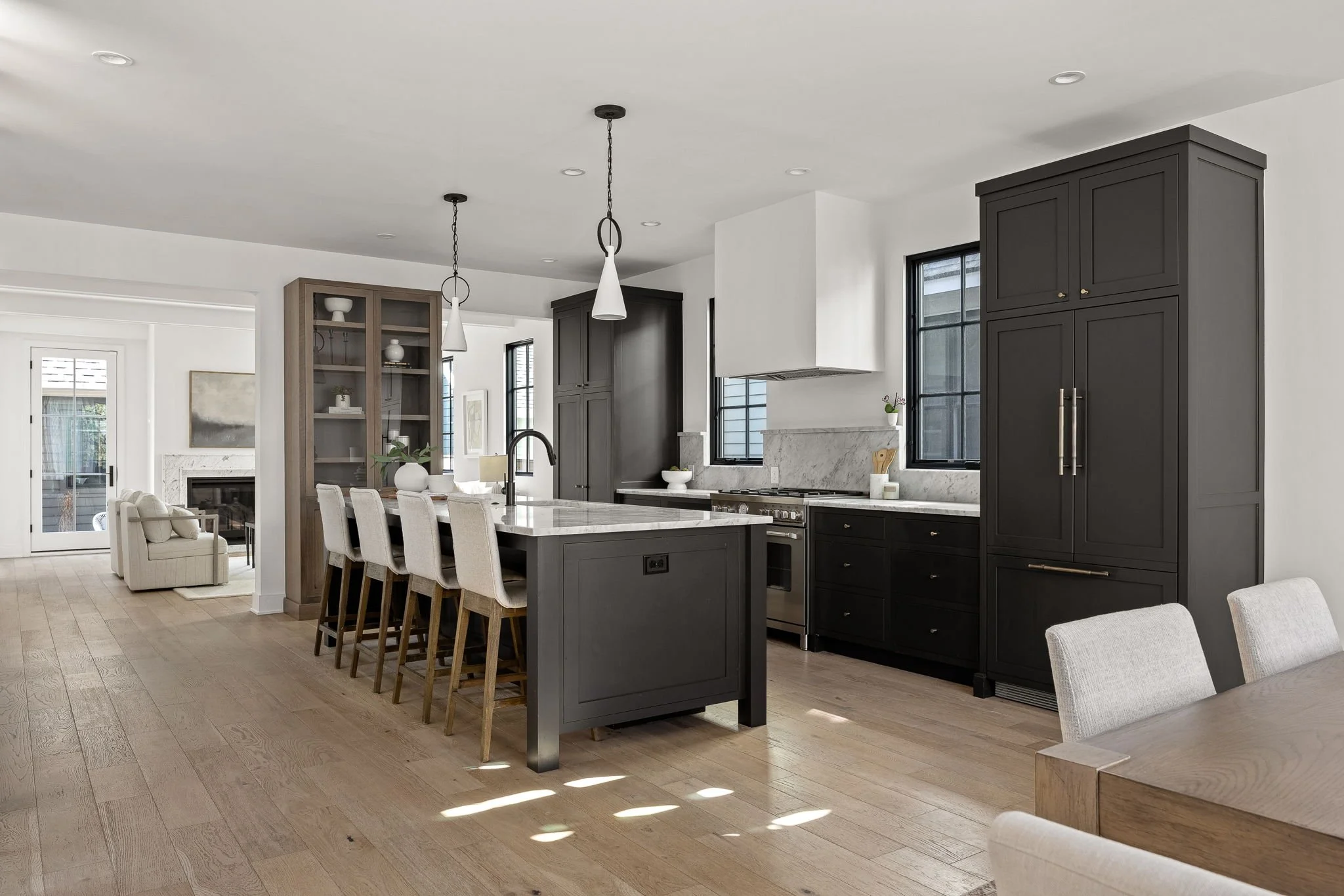 8-web-or-mls-08 - 954 Stillwell St.jpg