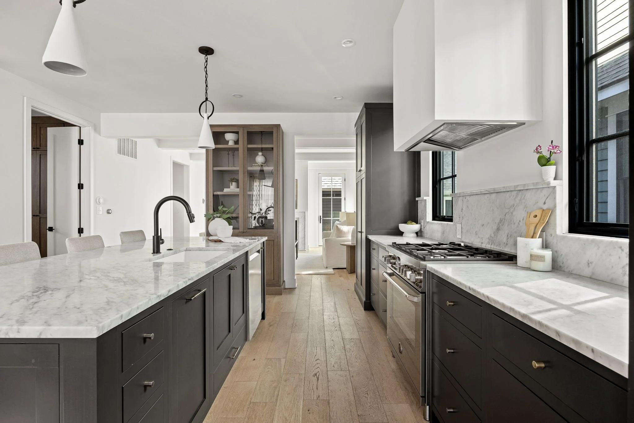 12-web-or-mls-12 - 954 Stillwell St.jpg