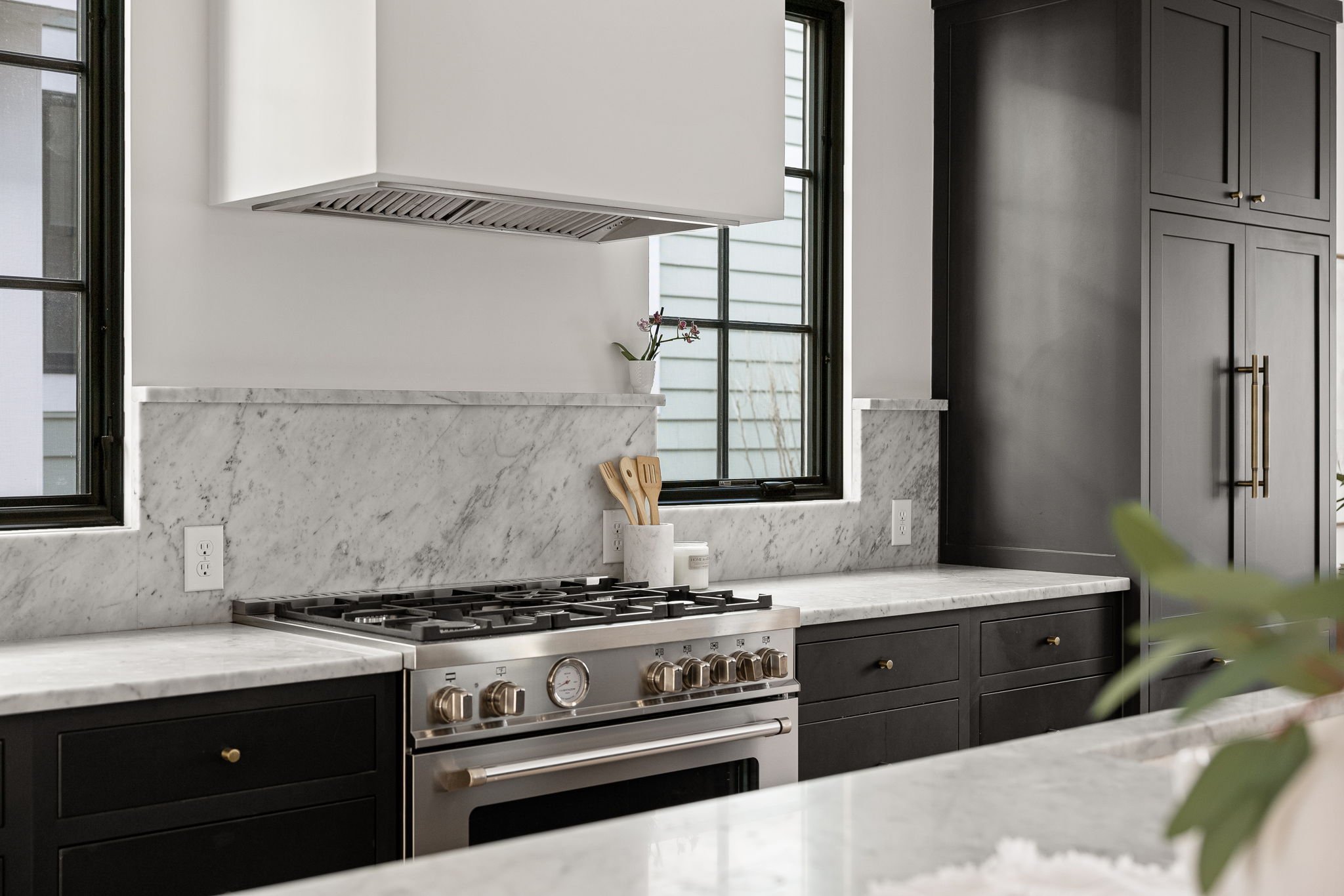 16-web-or-mls-16 - 954 Stillwell St.jpg