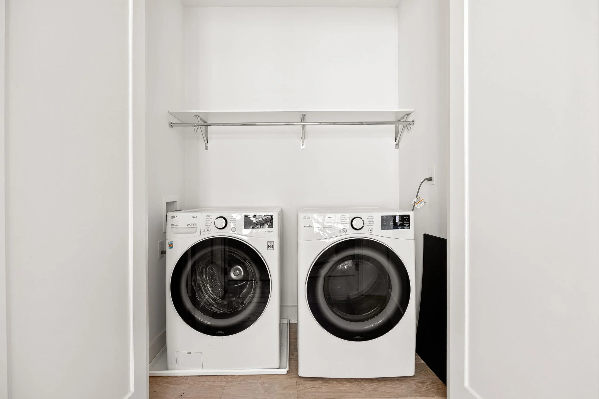 55-web-or-mls-55 - 954 Stillwell St.jpg