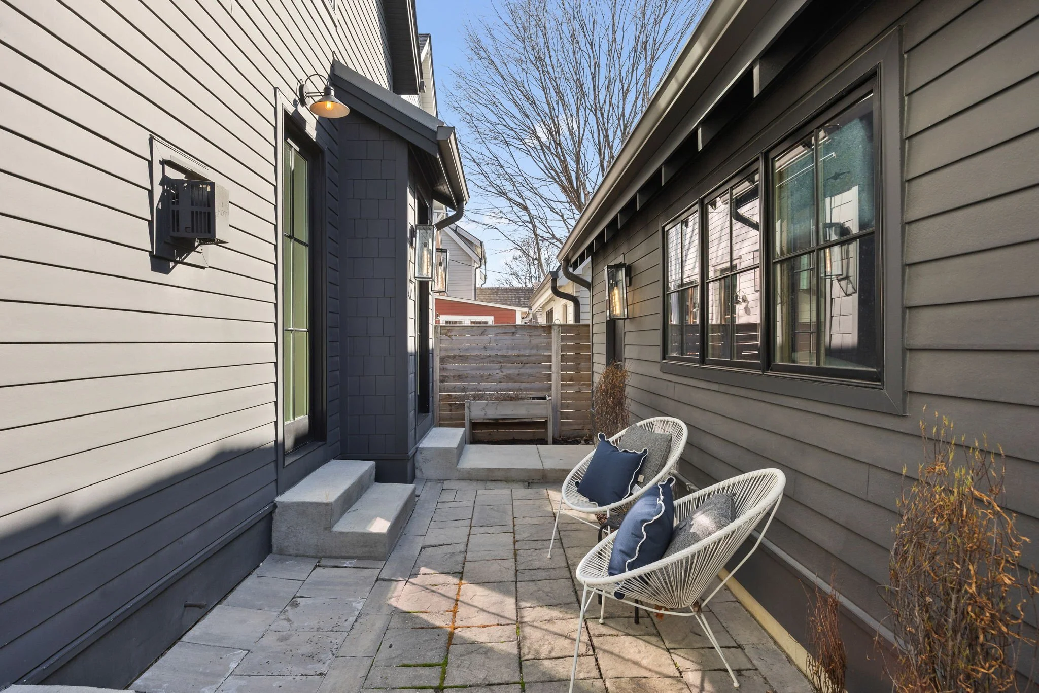 72-web-or-mls-72 - 954 Stillwell St.jpg