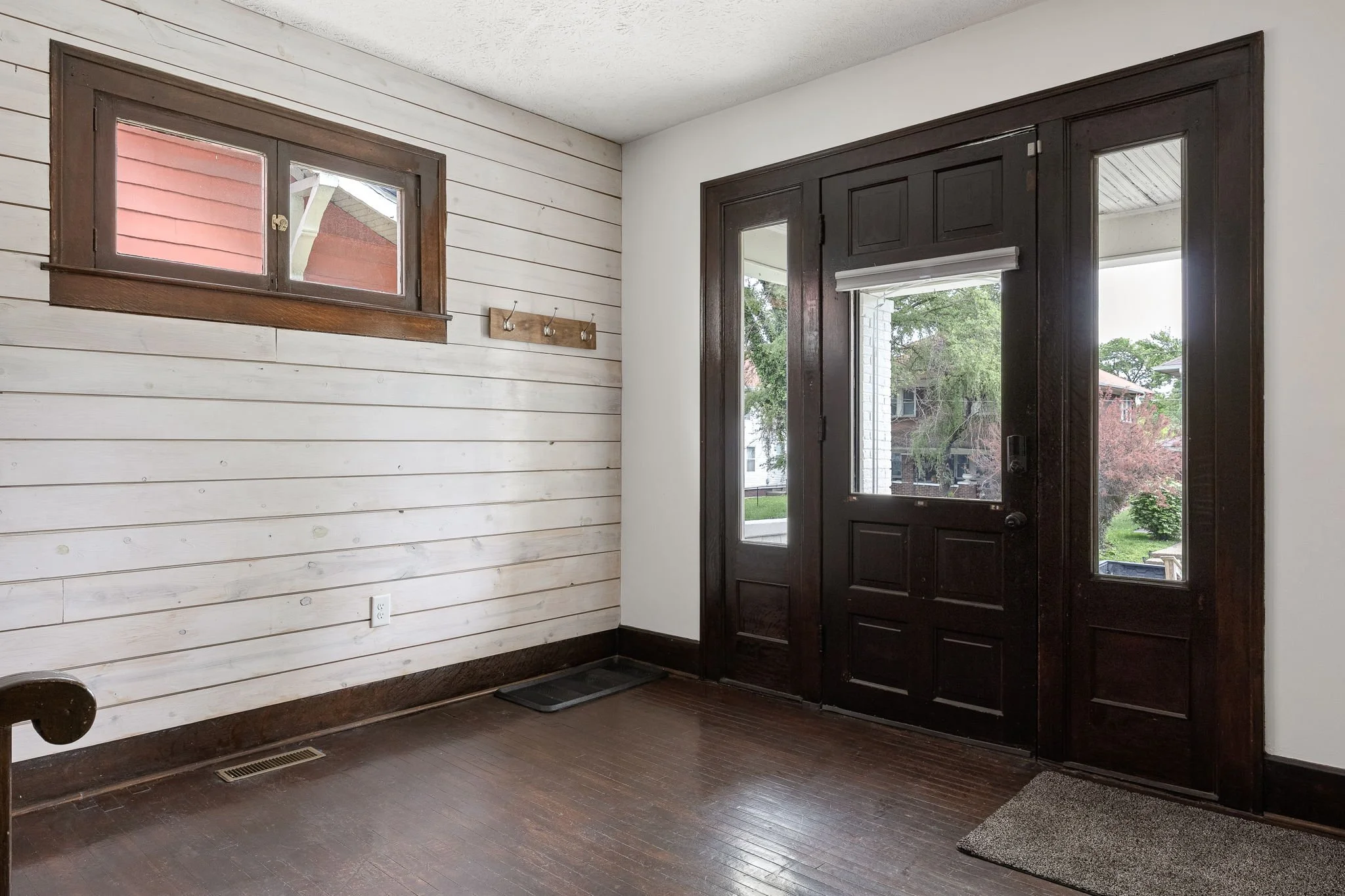 7-web-or-mls-07 - 3356 N Park Ave.jpg