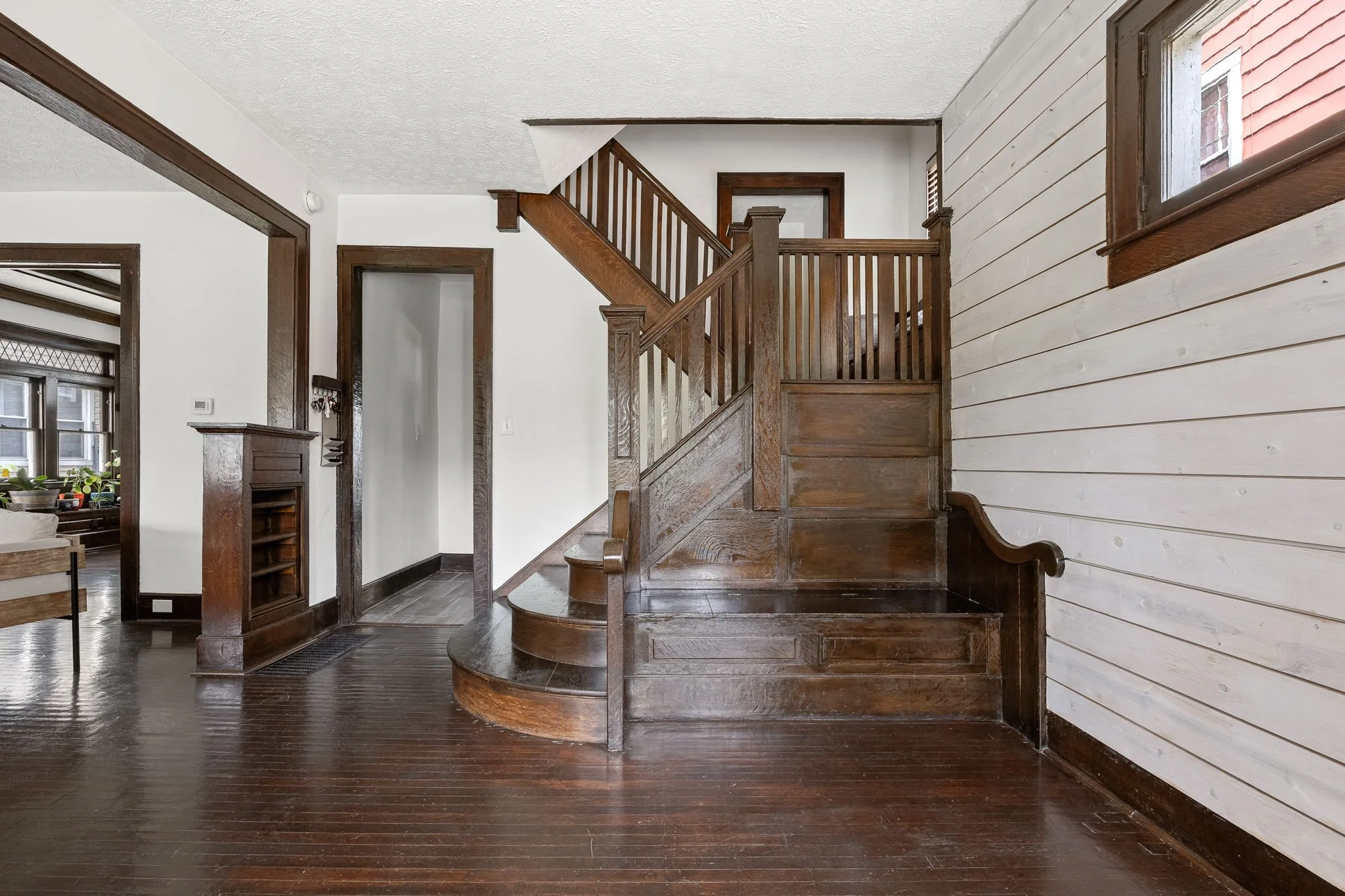 8-web-or-mls-08 - 3356 N Park Ave.jpg