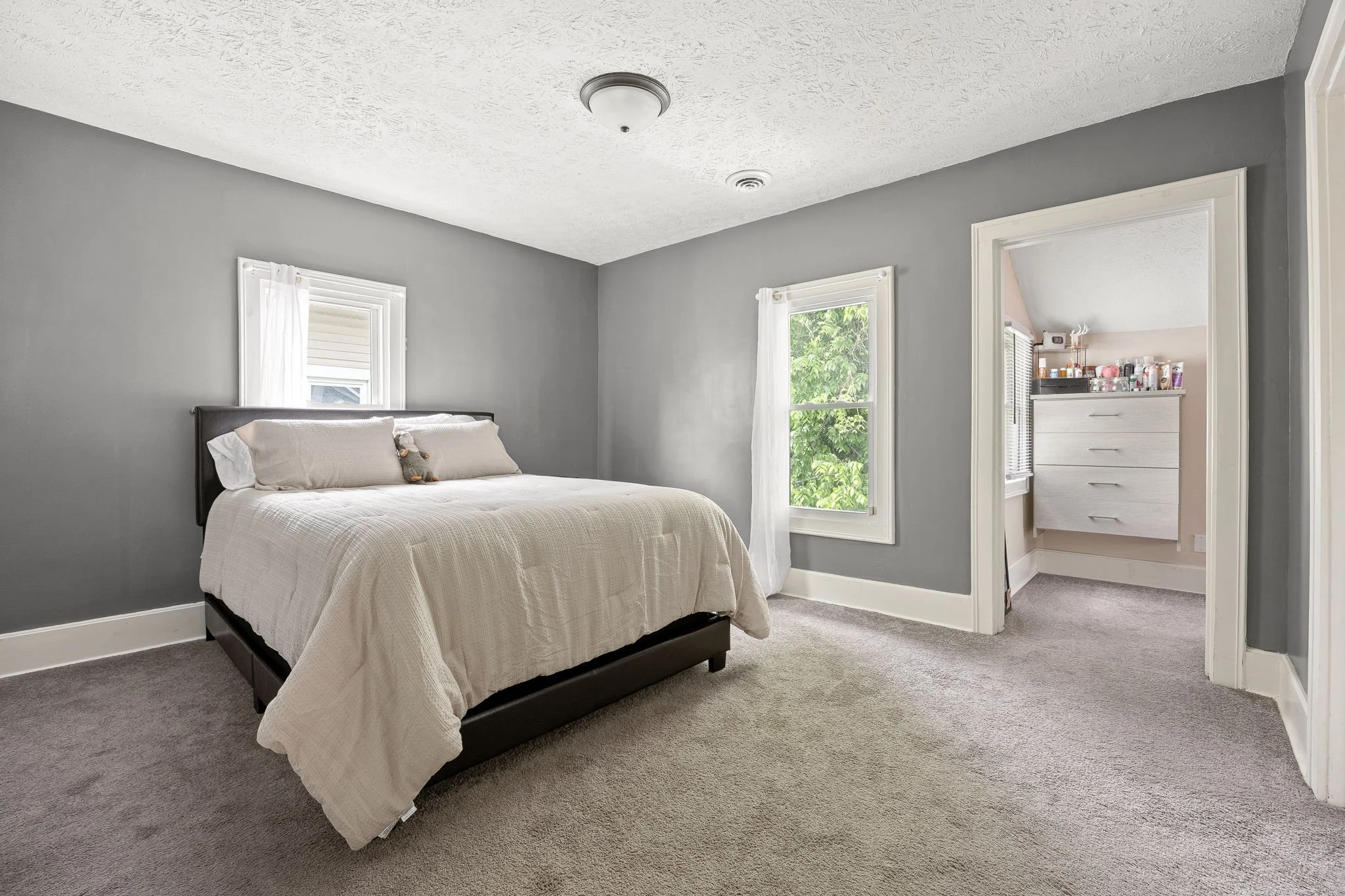 32-web-or-mls-32 - 3356 N Park Ave.jpg
