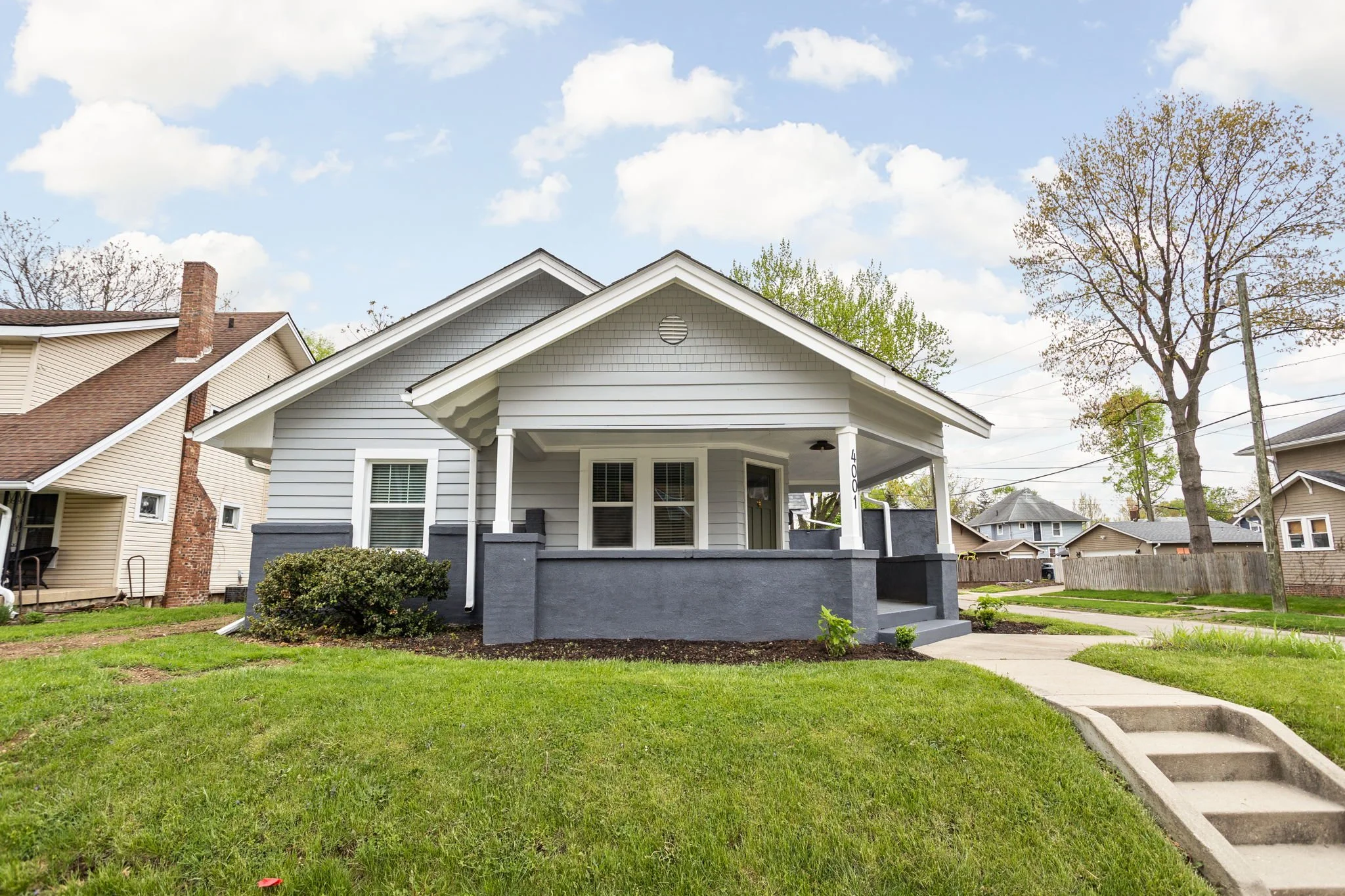 2-web-or-mls-4001 Broadway St-24.jpg