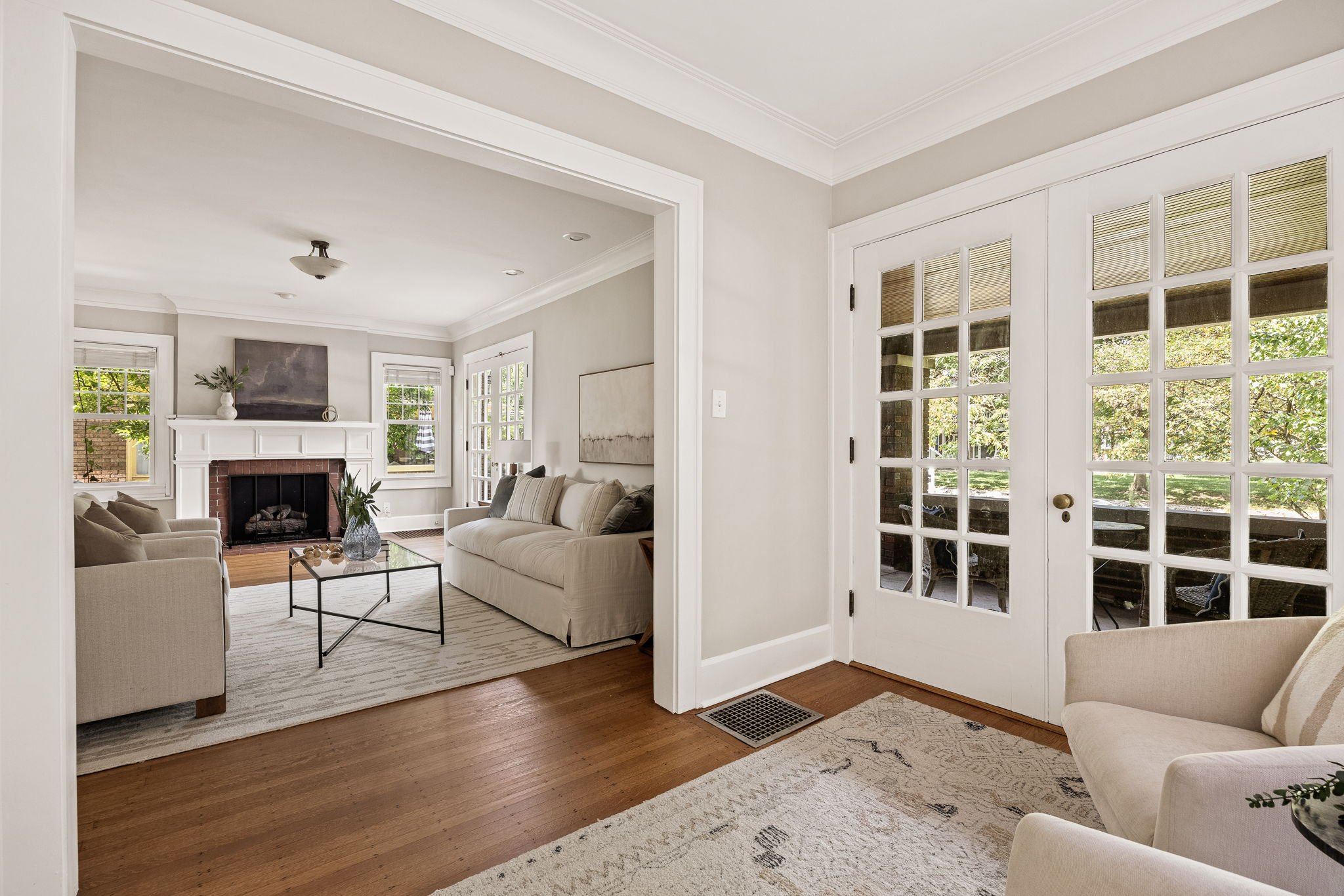 21-web-or-mls-21 - 4348 Broadway St.jpg