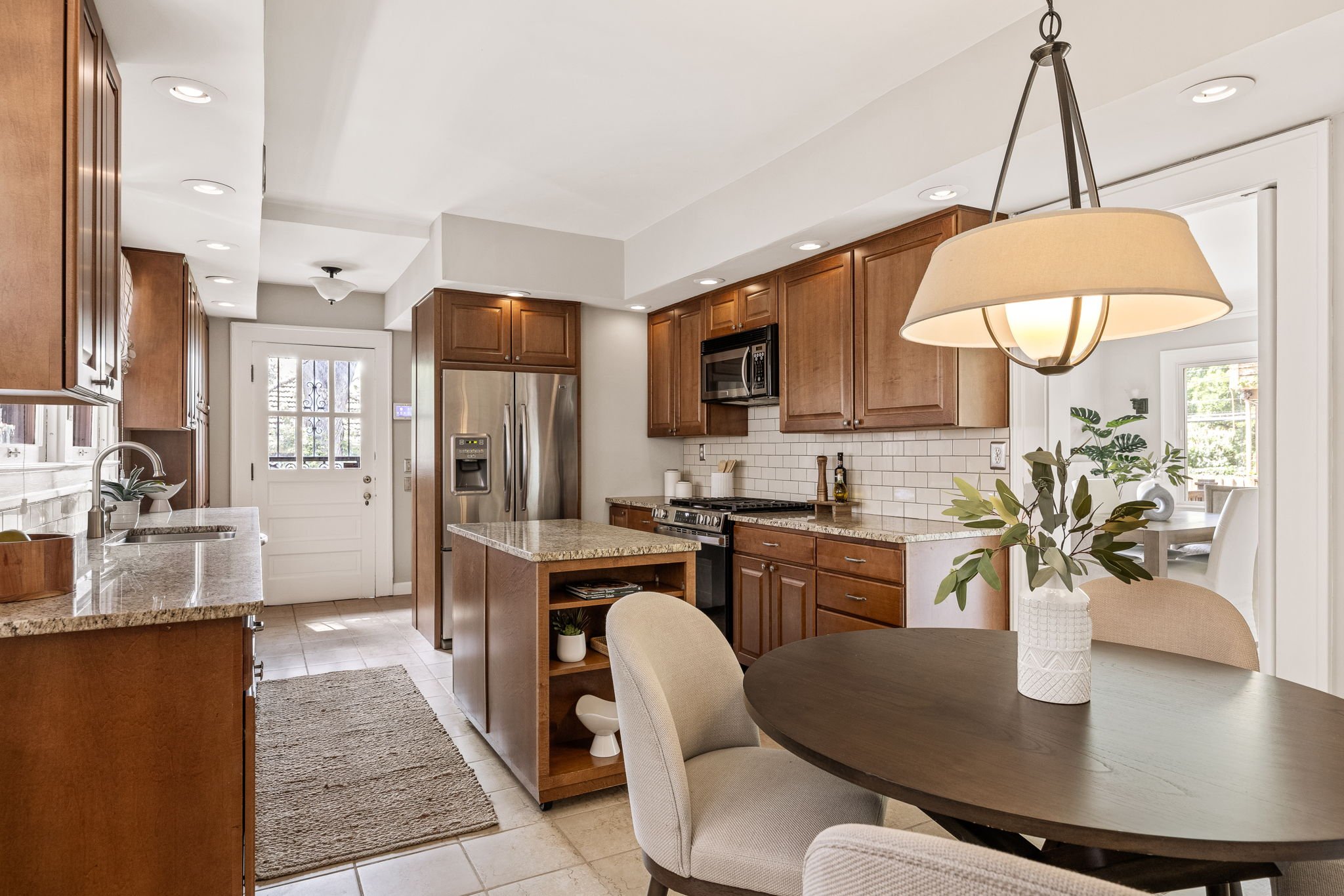 28-web-or-mls-28 - 4348 Broadway St.jpg