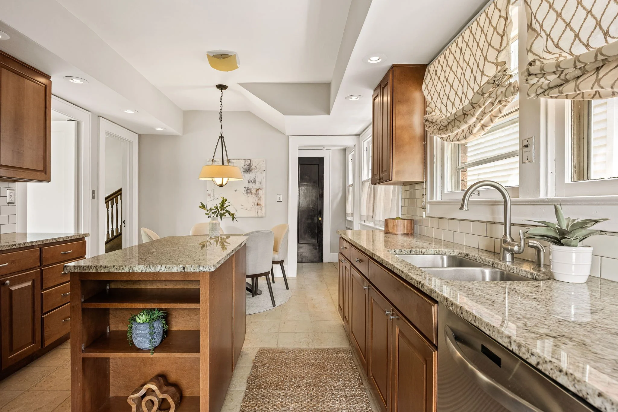 34-web-or-mls-34 - 4348 Broadway St.jpg
