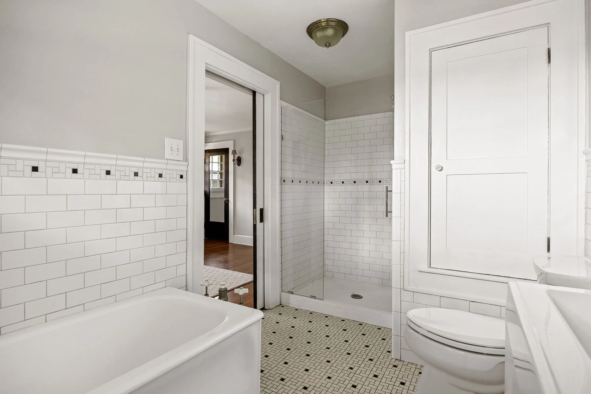 46-web-or-mls-46 - 4348 Broadway St.jpg