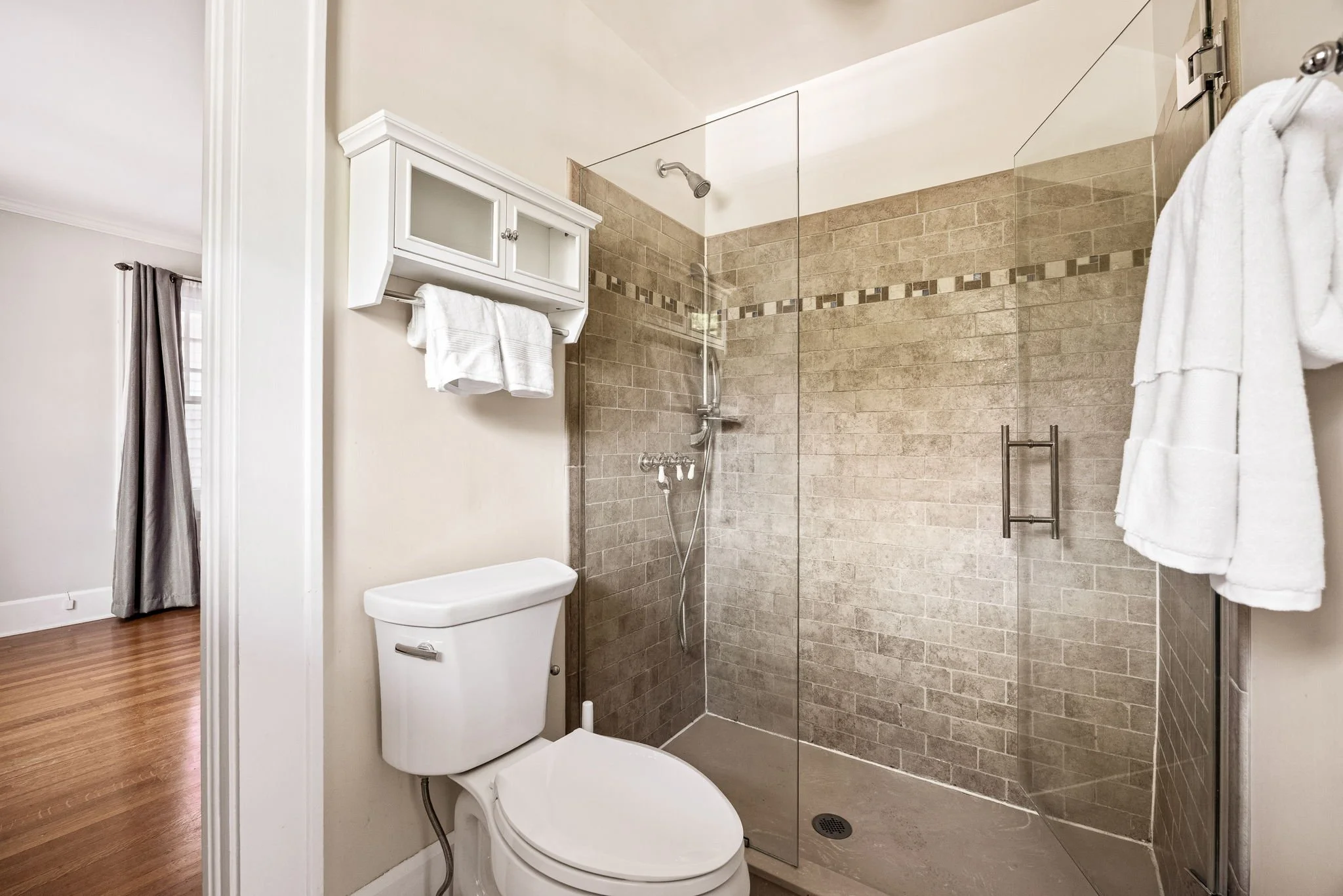 53-web-or-mls-53 - 4348 Broadway St.jpg