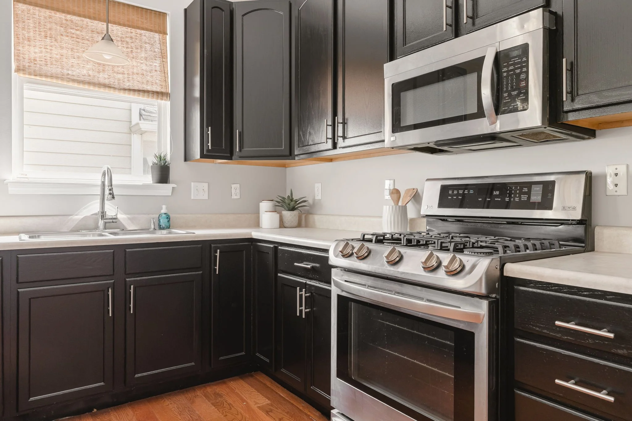 20-web-or-mls-20 - 2436 N New Jersey St.jpg