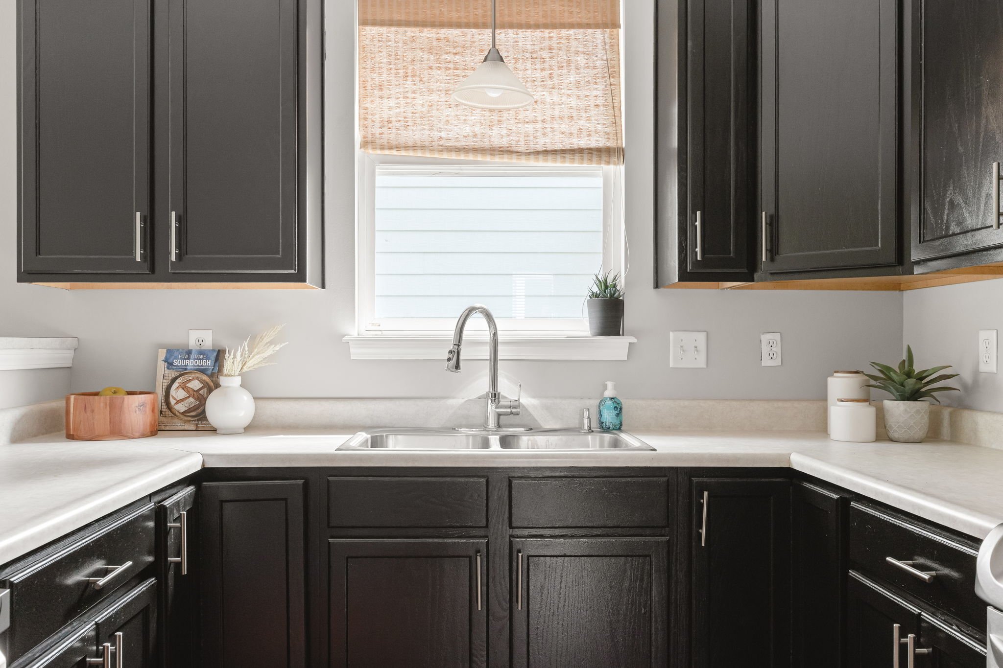 23-web-or-mls-23 - 2436 N New Jersey St.jpg