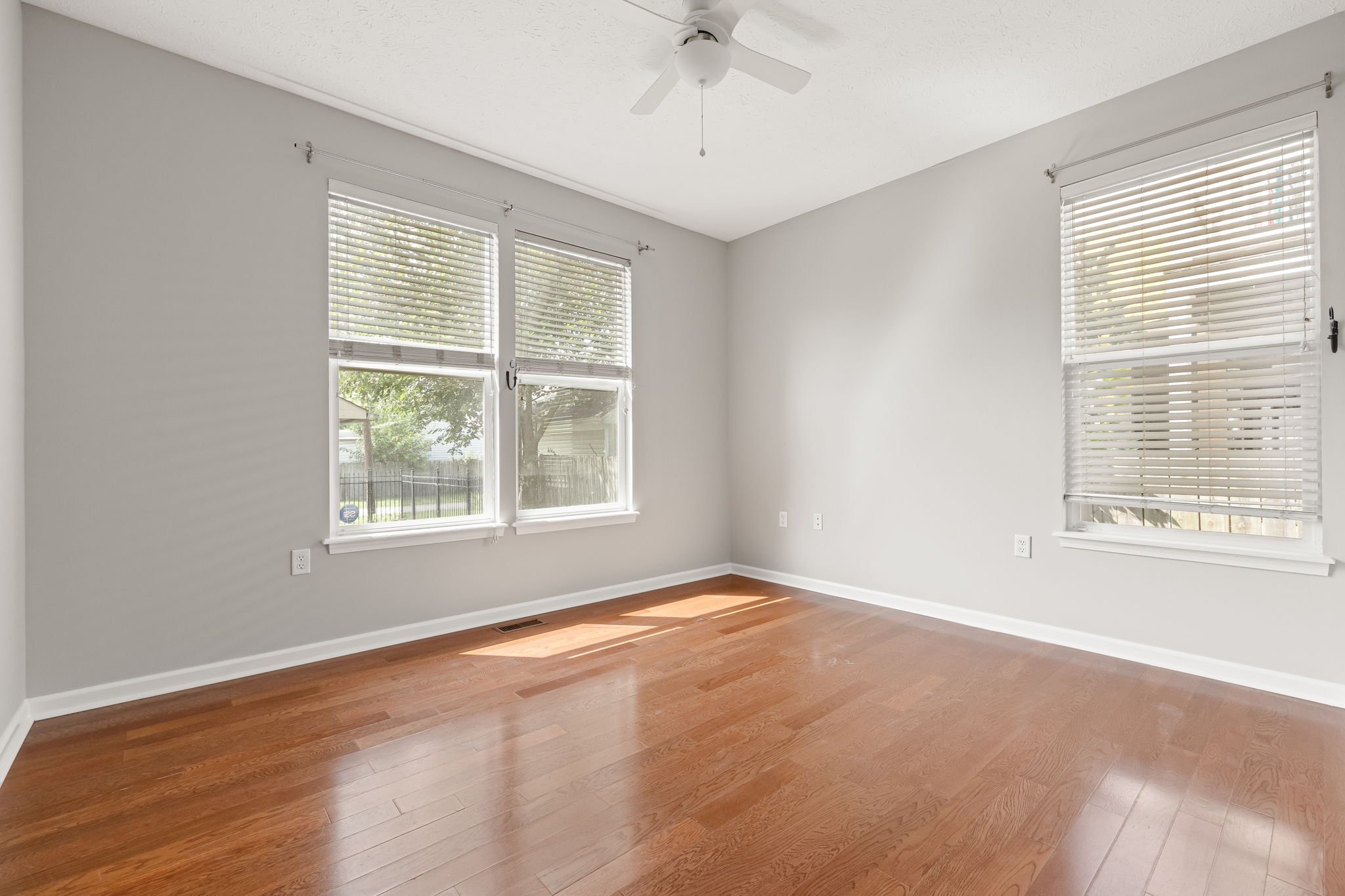 33-web-or-mls-33 - 2436 N New Jersey St.jpg