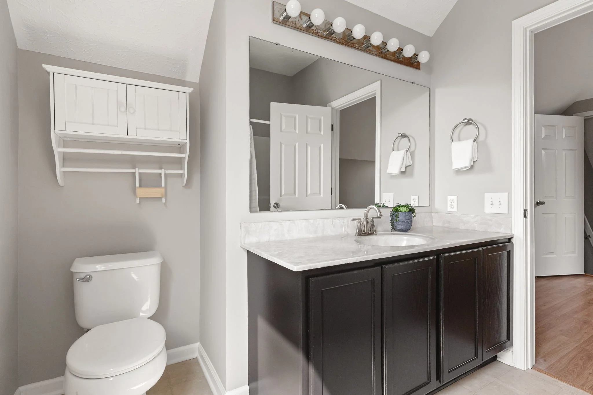 41-web-or-mls-41 - 2436 N New Jersey St.jpg