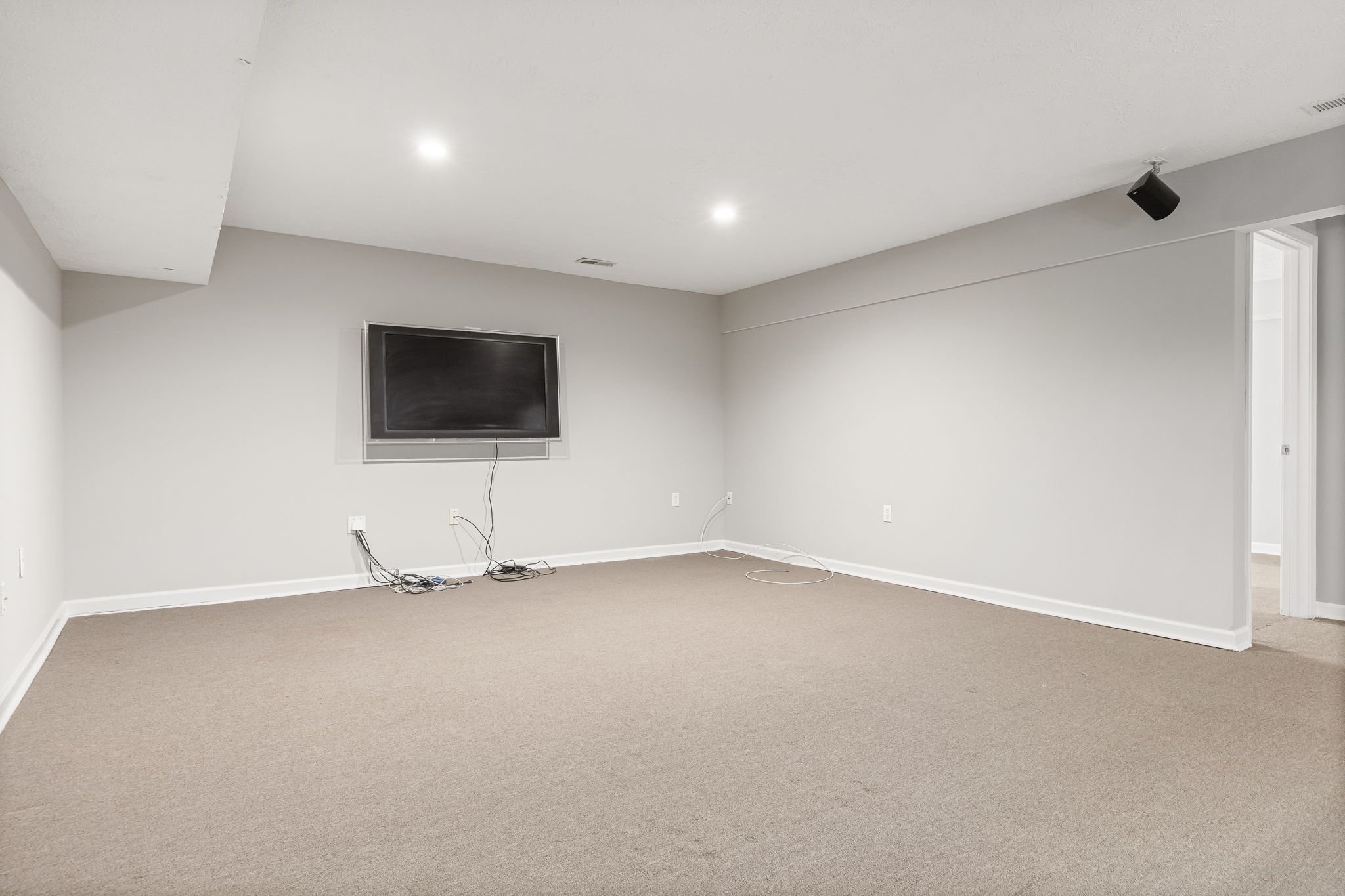 46-web-or-mls-46 - 2436 N New Jersey St.jpg