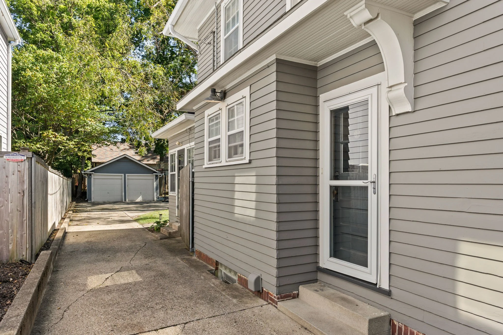 63-web-or-mls-63 - 4465 Central Ave.jpg