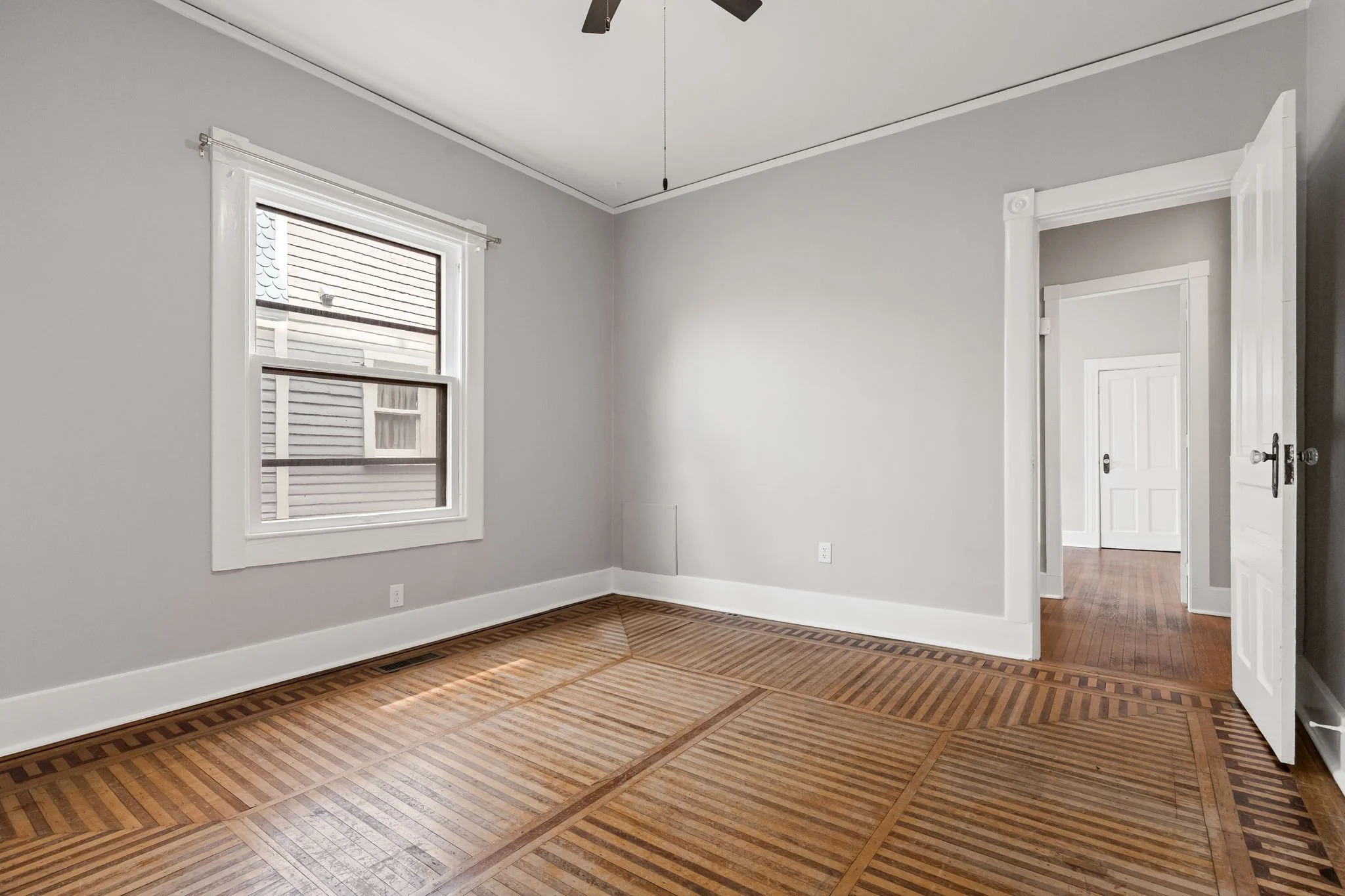 32-web-or-mls-32 - 2001 N Pennsylvania St.jpg
