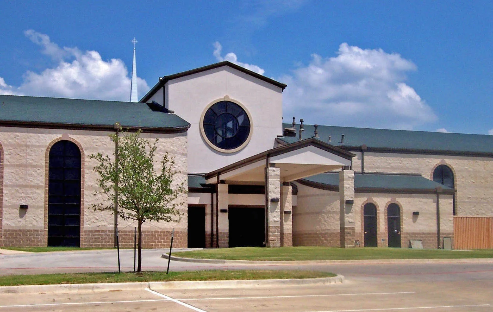 ext-narthex_entrance.jpg