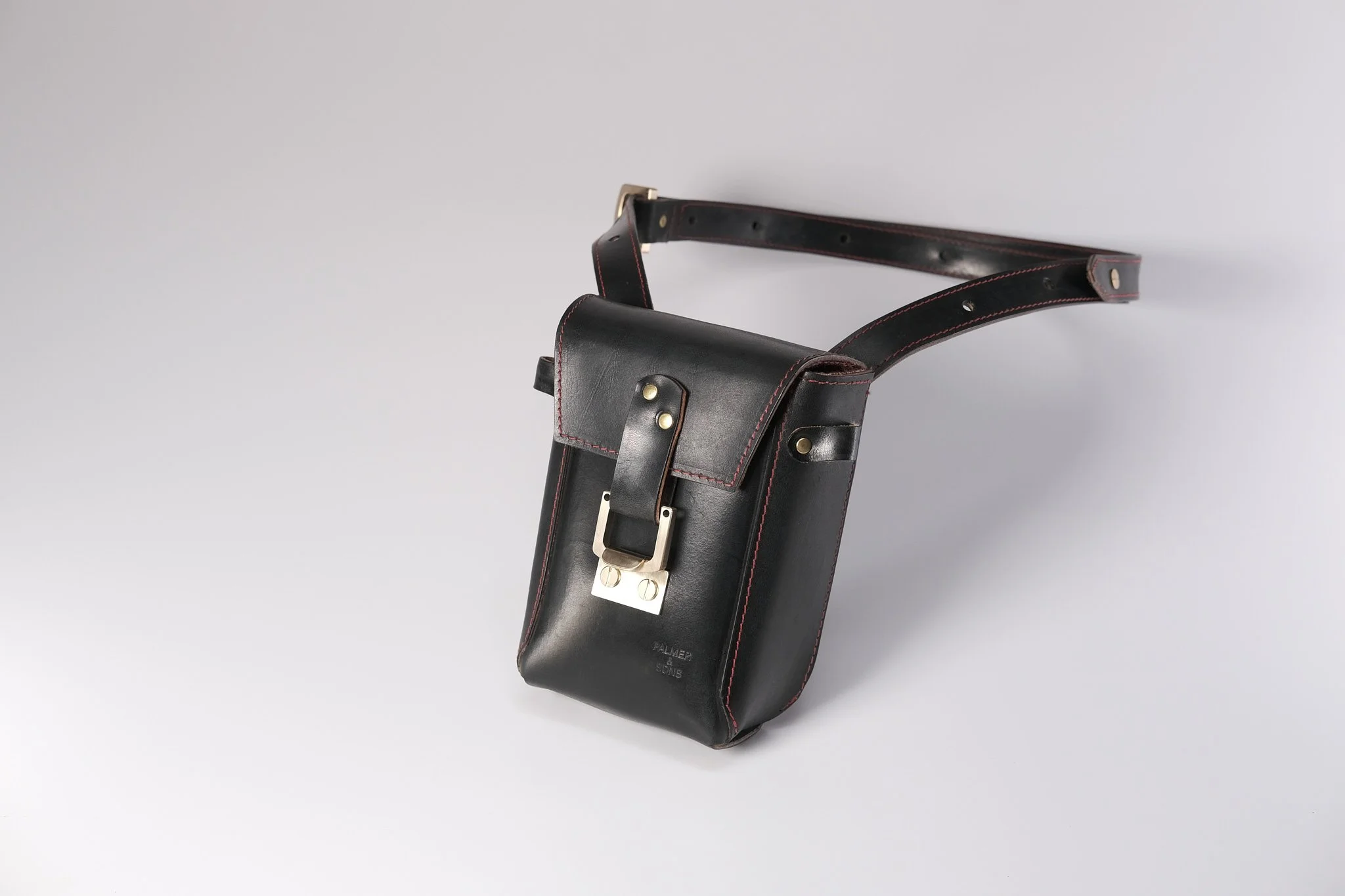 Palmer & Sons No 43 bridle leather side bag in black