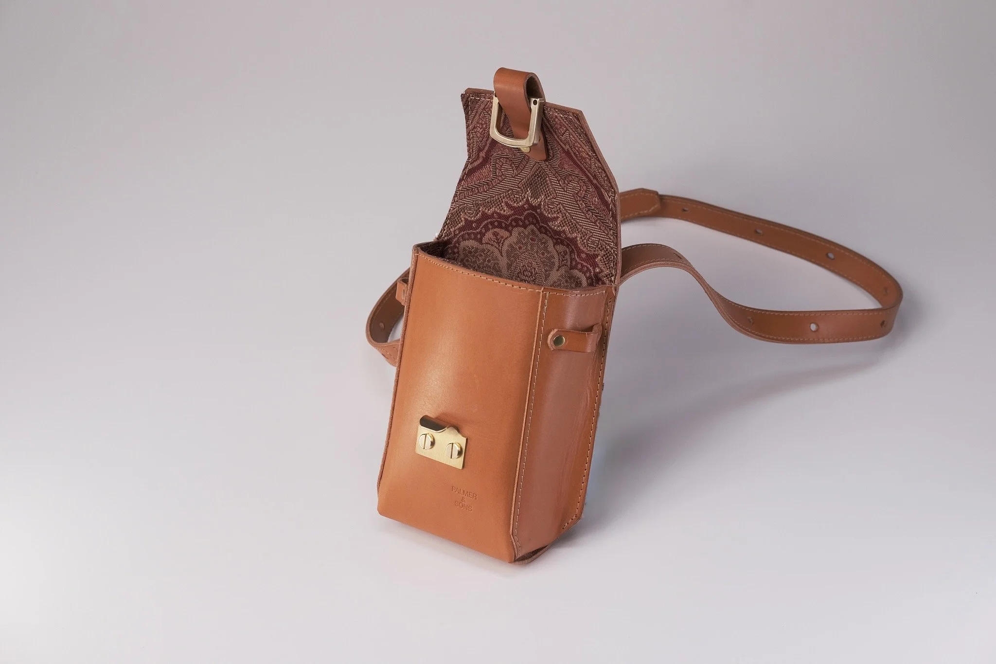 Palmer & Sons No 43 bridle leather side bag in London Tan