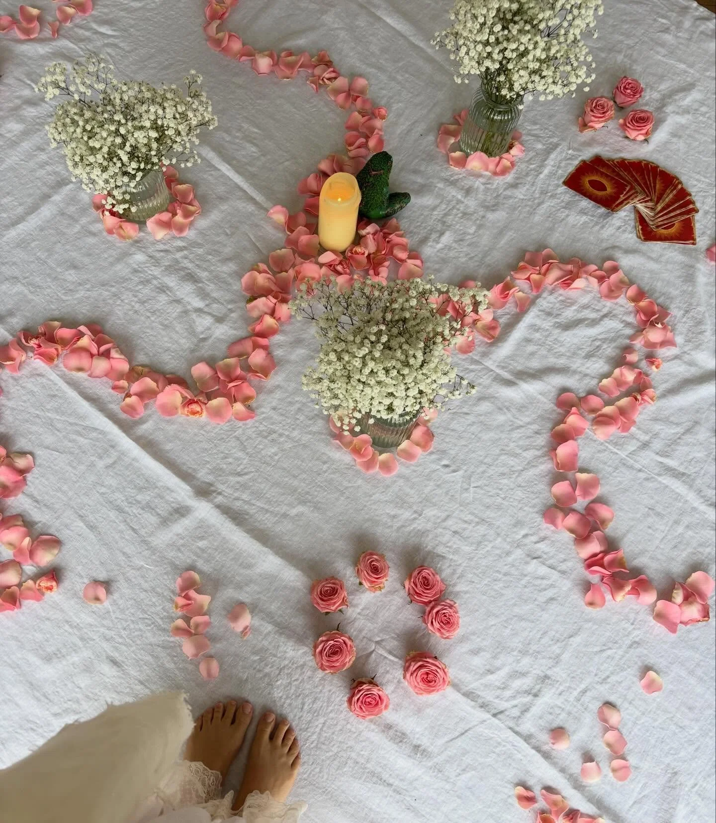 A Mother&rsquo;s Blessing Ceremony 🌸

I love every minute of being totally immersed in this ceremony. It lights me up! It feels deeply ancestral yet totally simple and full of love. Every mama deserves to be held as she transitions between the world