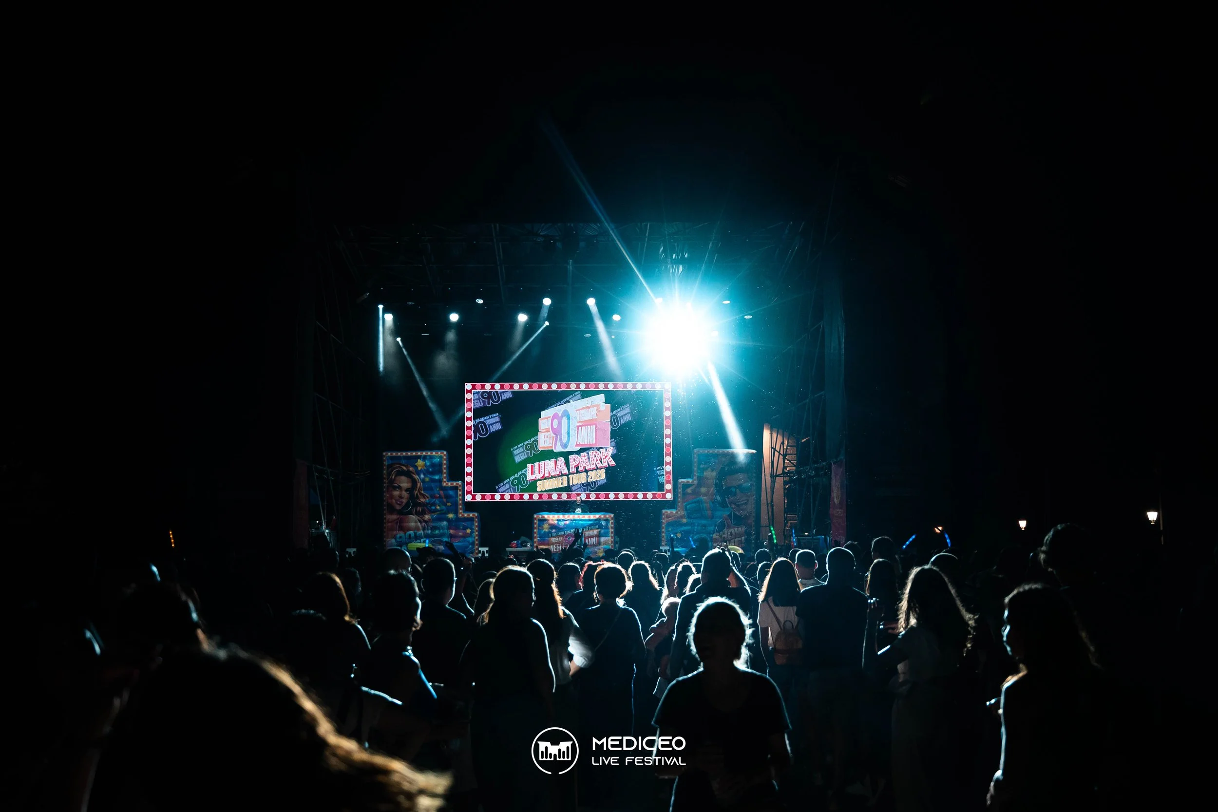 26.07.26 mediceo 90 logo-061.jpg
