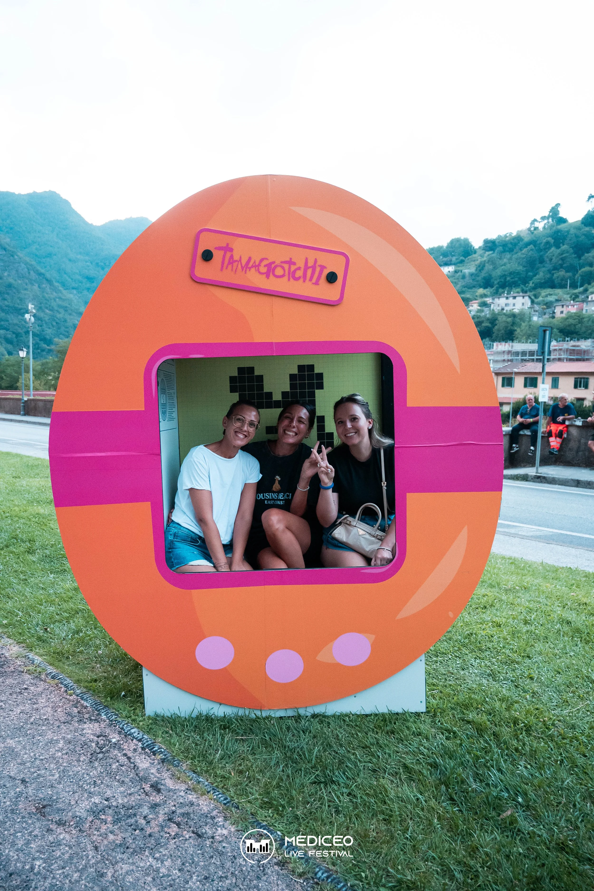 26.07.26 mediceo 90 logo-021.jpg