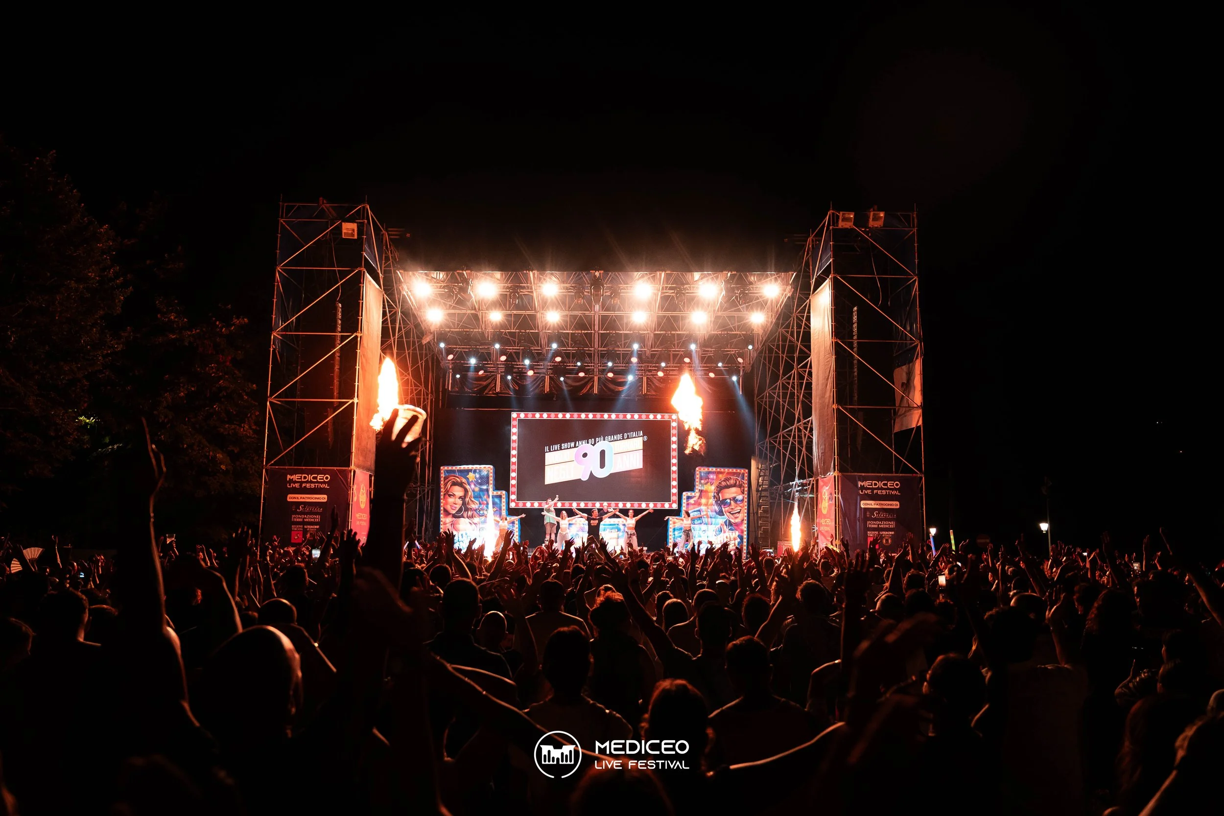 26.07.26 mediceo 90 logo-211.jpg