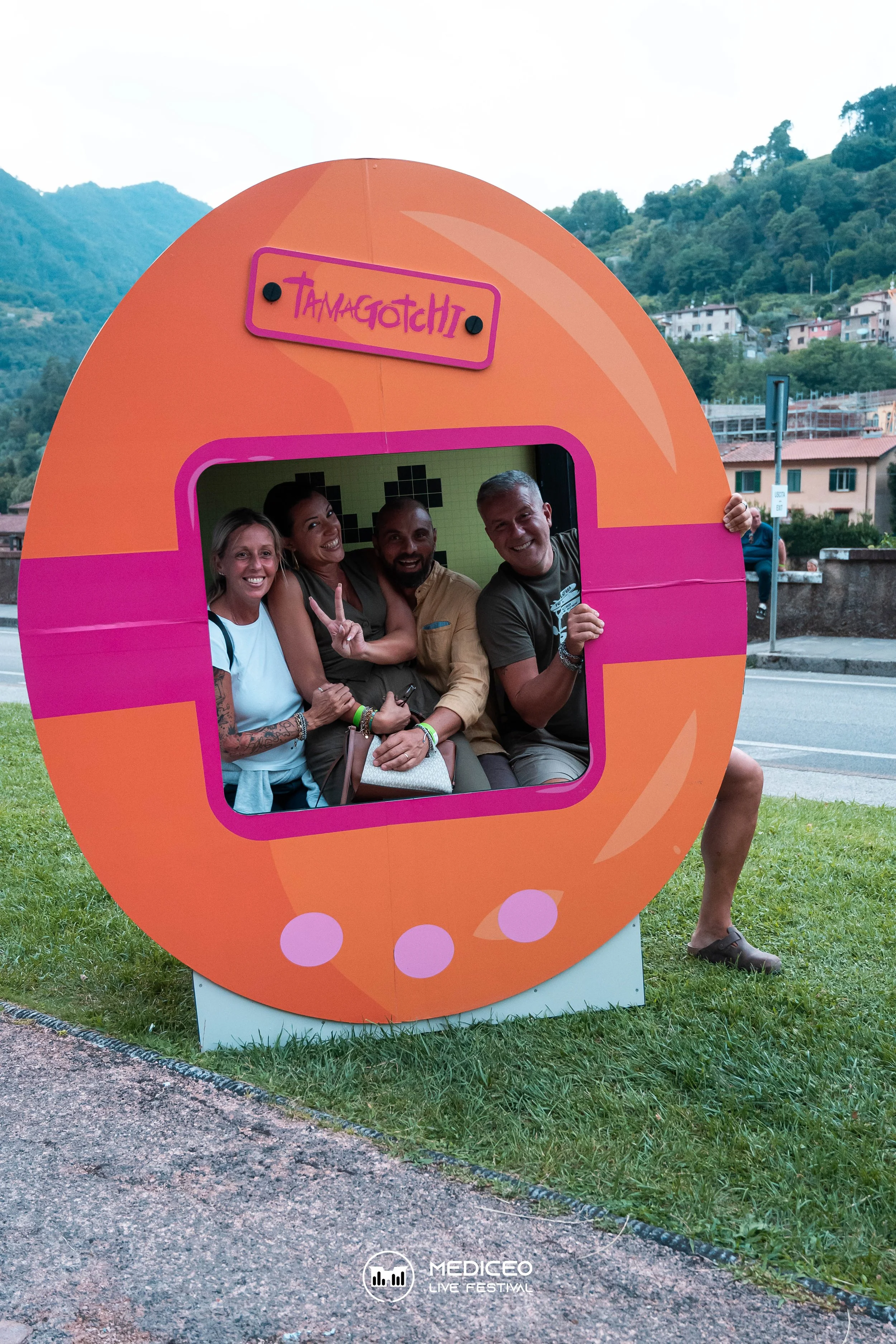 26.07.26 mediceo 90 logo-018.jpg