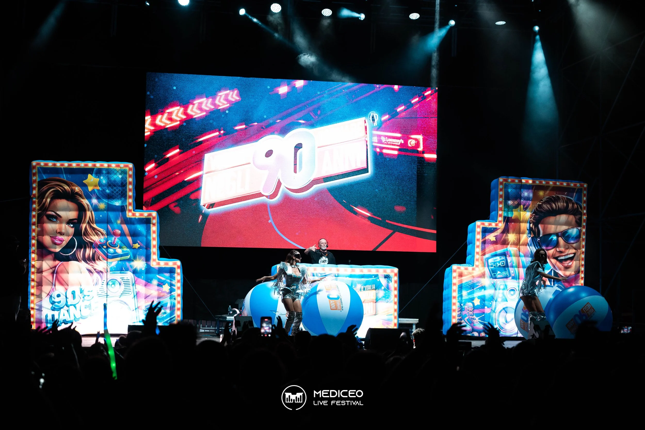 26.07.26 mediceo 90 logo-177.jpg