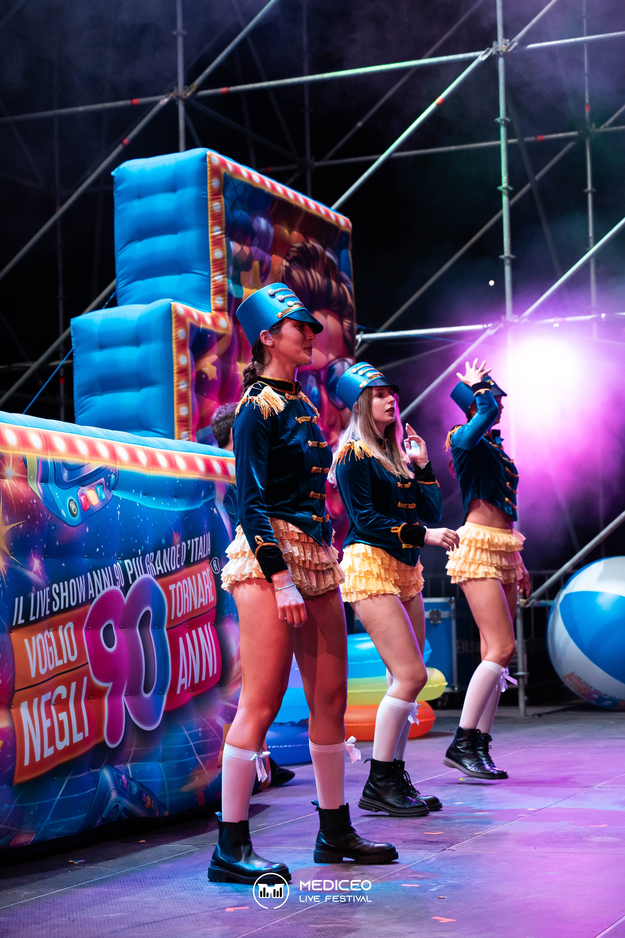 26.07.26 mediceo 90 logo-093.jpg