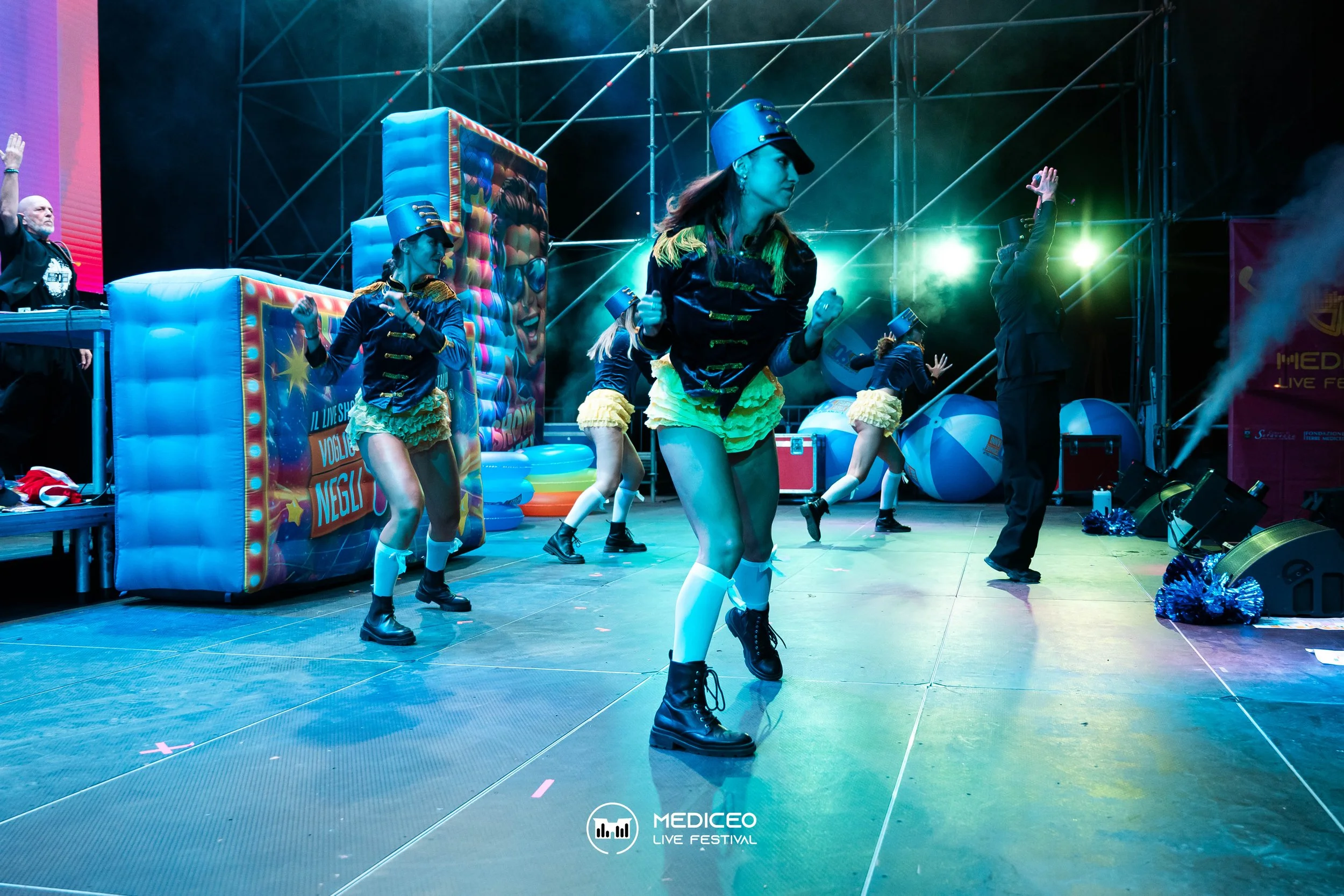 26.07.26 mediceo 90 logo-089.jpg