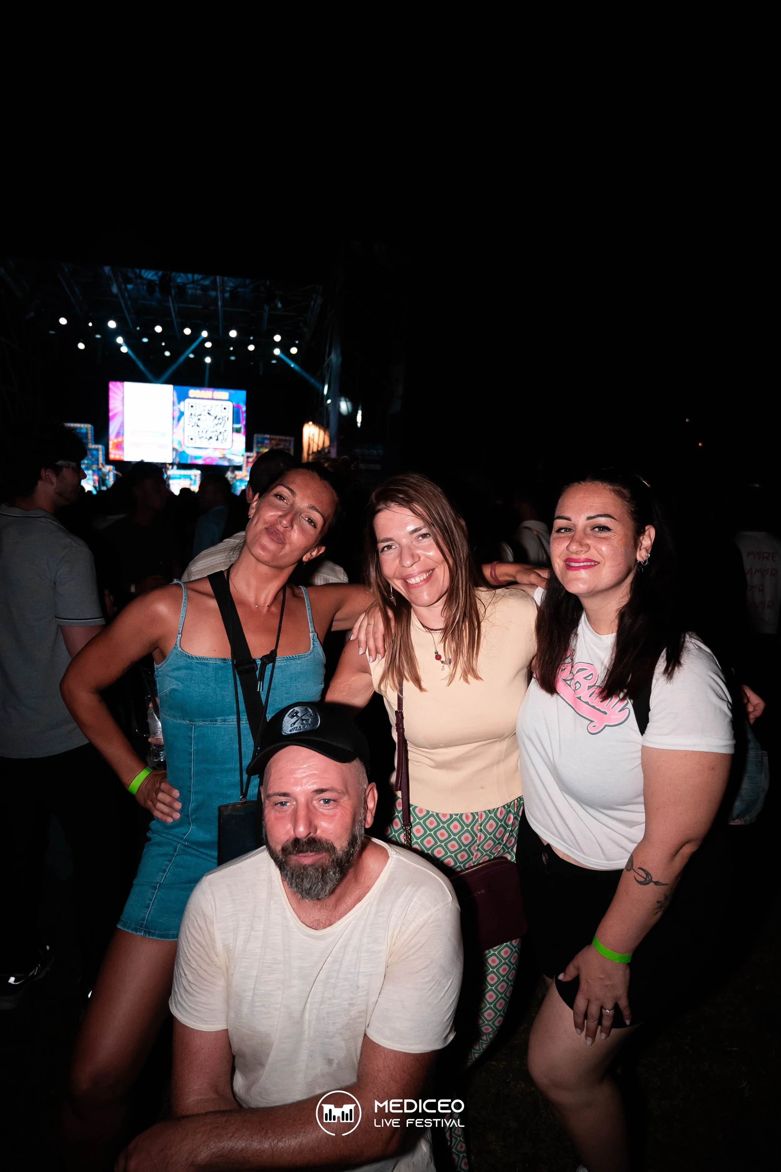 26.07.26 mediceo 90 logo-210.jpg