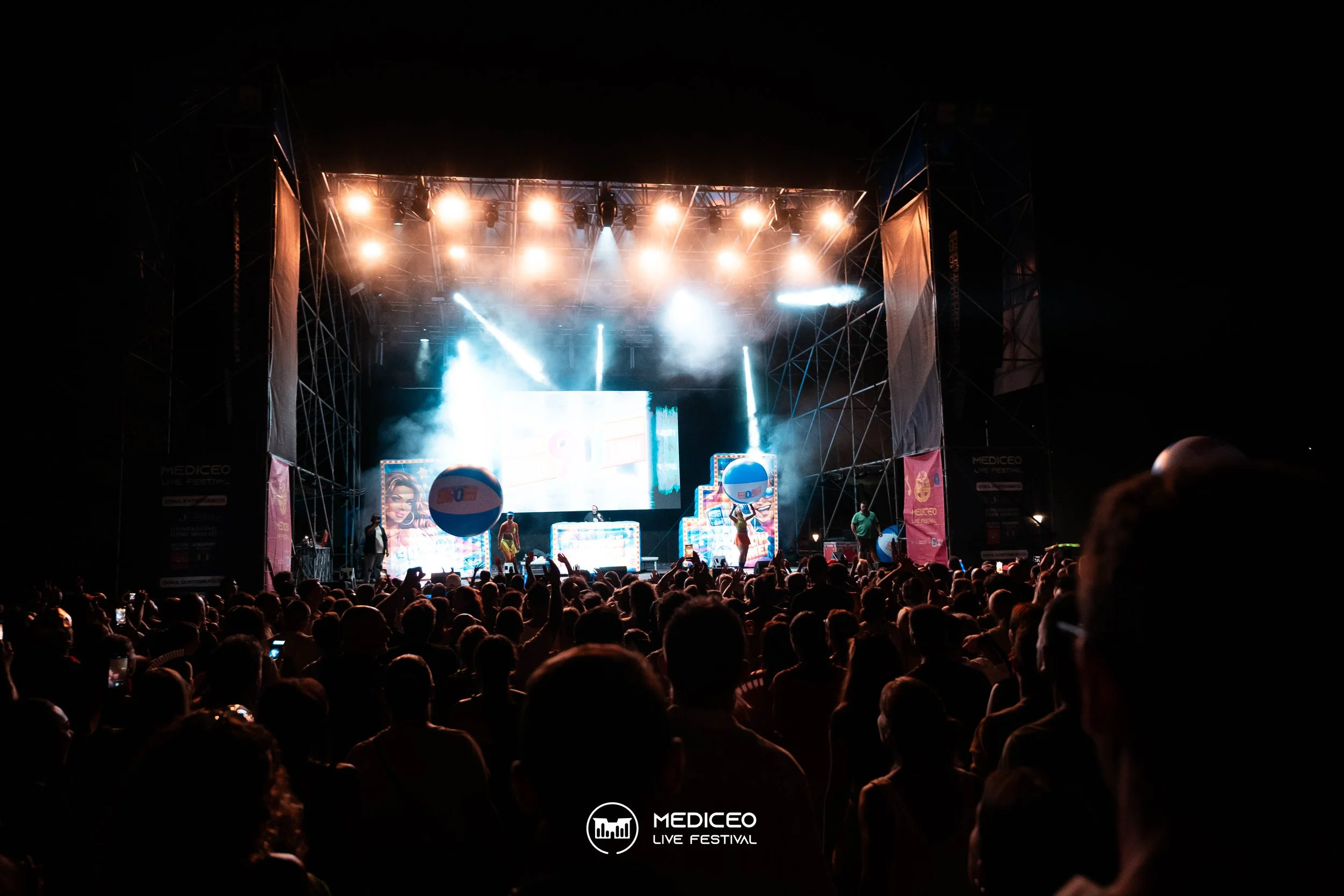 26.07.26 mediceo 90 logo-167.jpg
