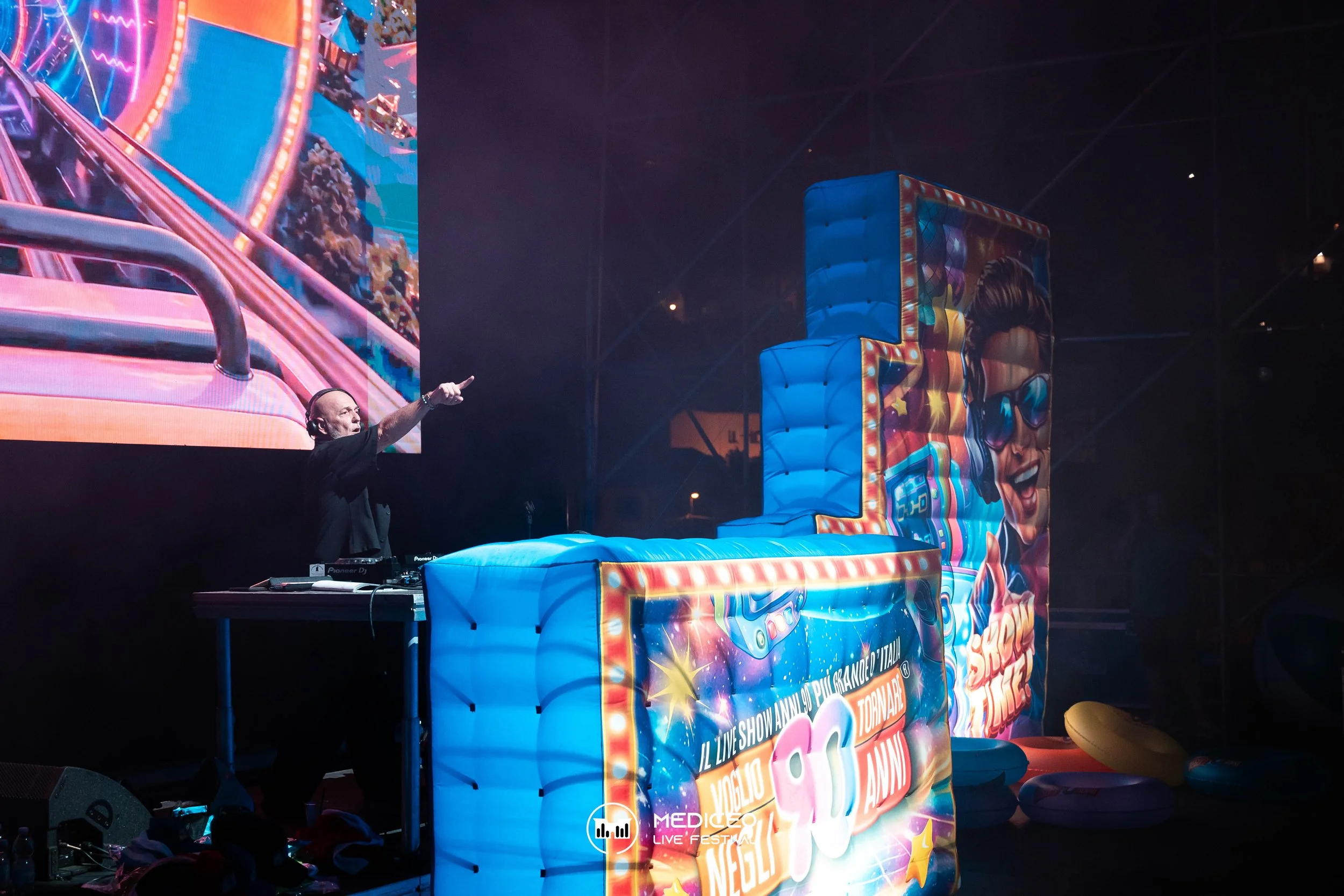 26.07.26 mediceo 90 logo-071.jpg