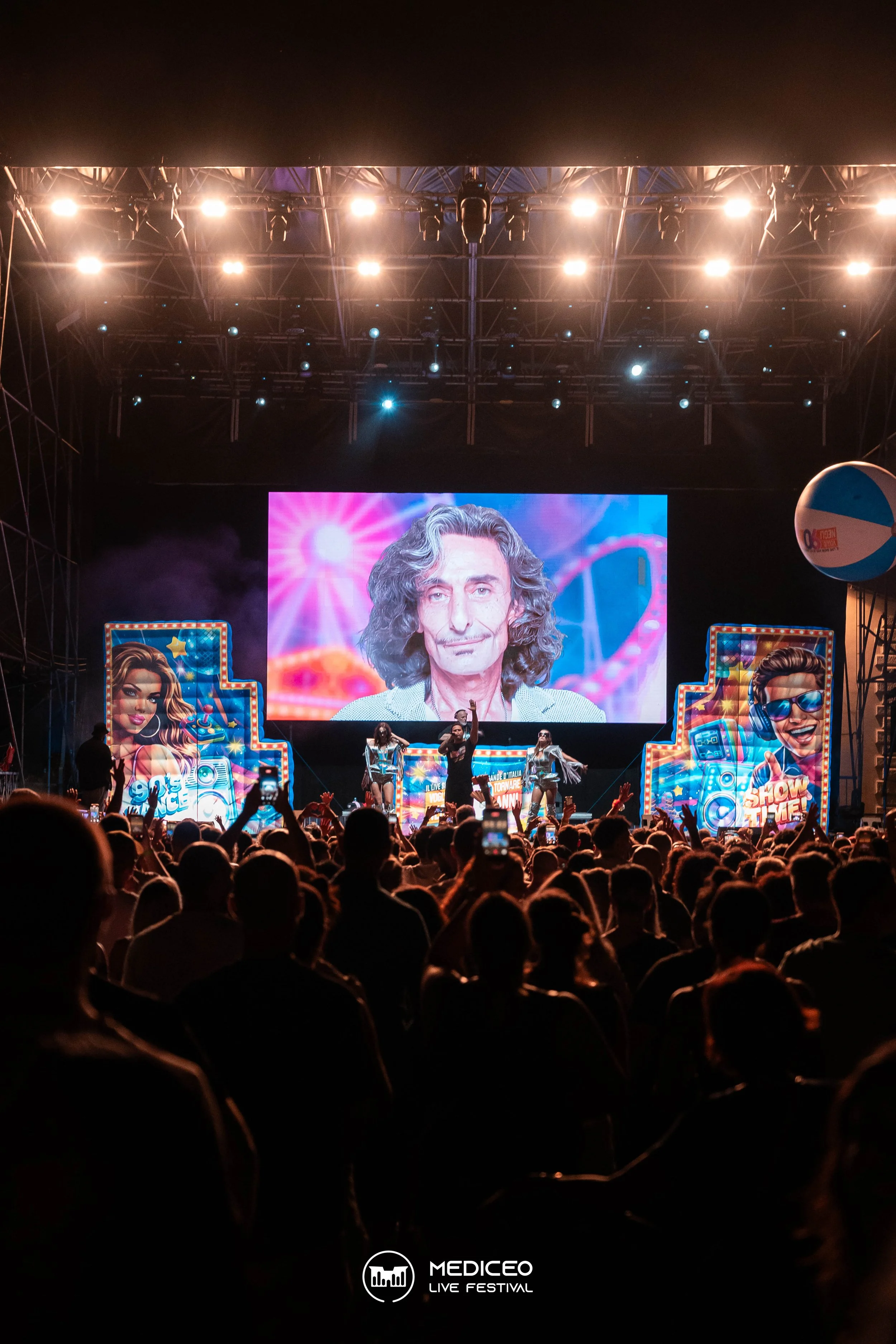 26.07.26 mediceo 90 logo-185.jpg
