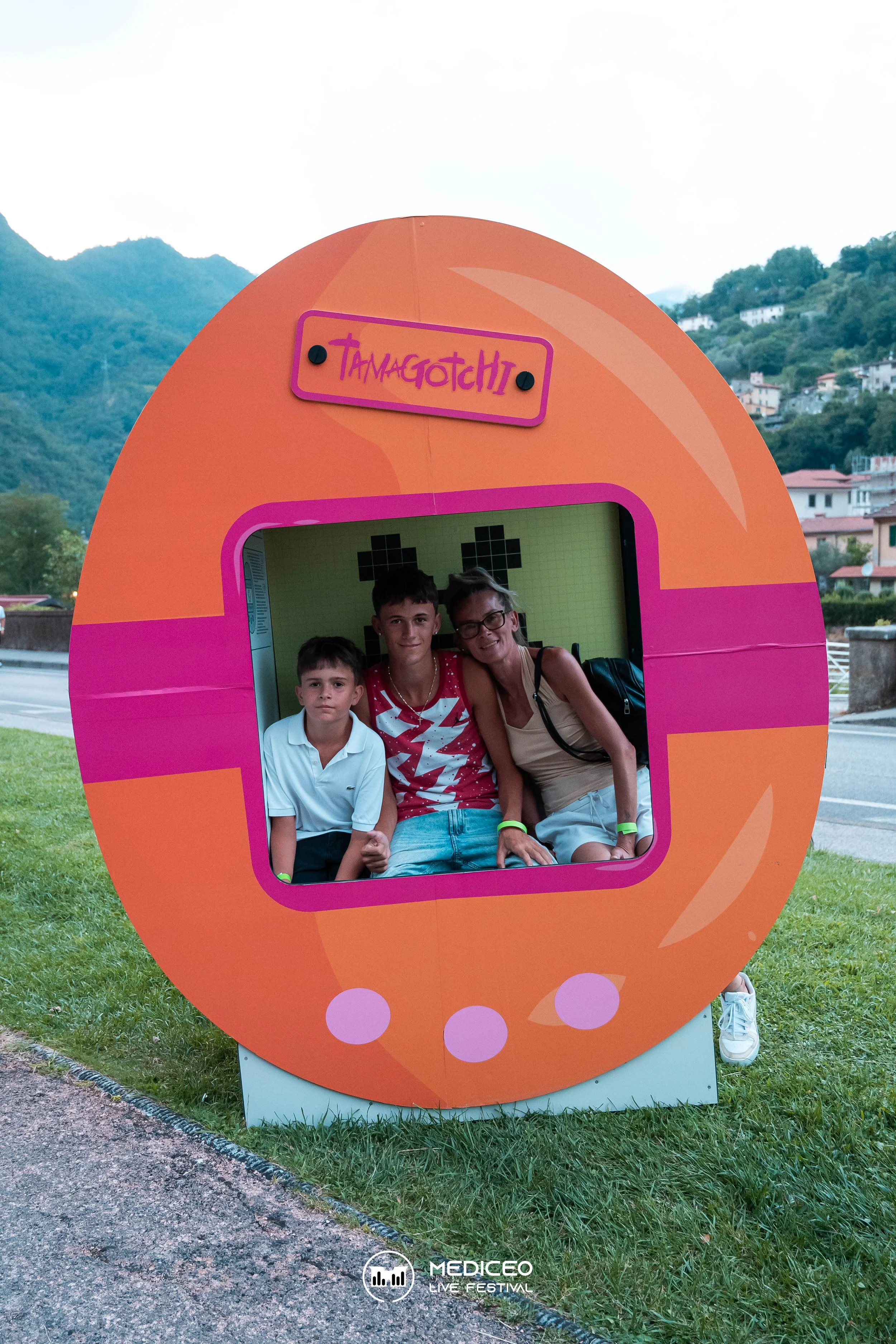 26.07.26 mediceo 90 logo-020.jpg