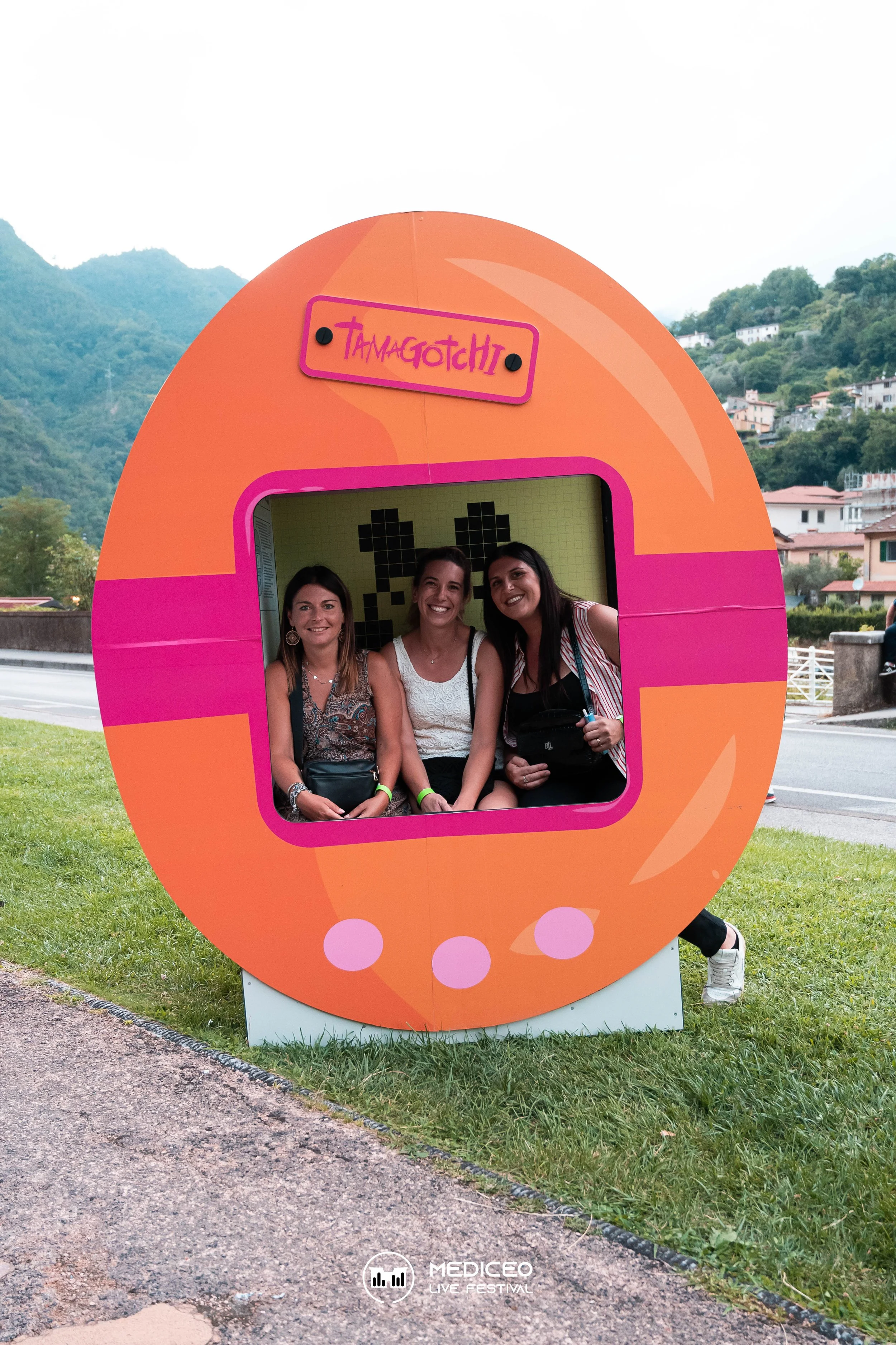 26.07.26 mediceo 90 logo-015.jpg