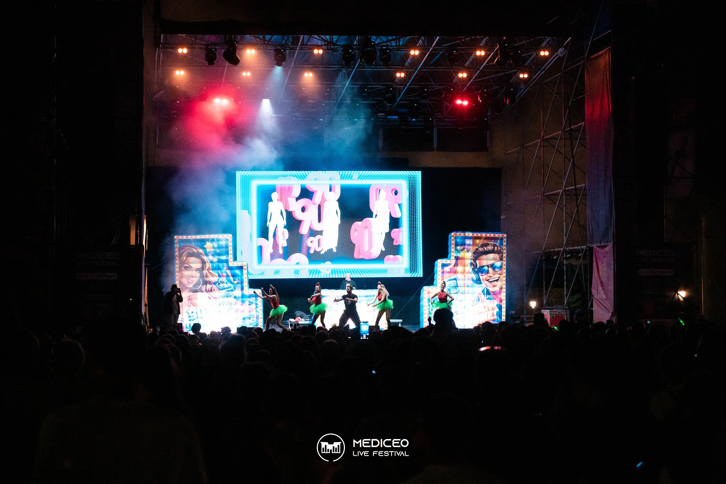 26.07.26 mediceo 90 logo-238.jpg