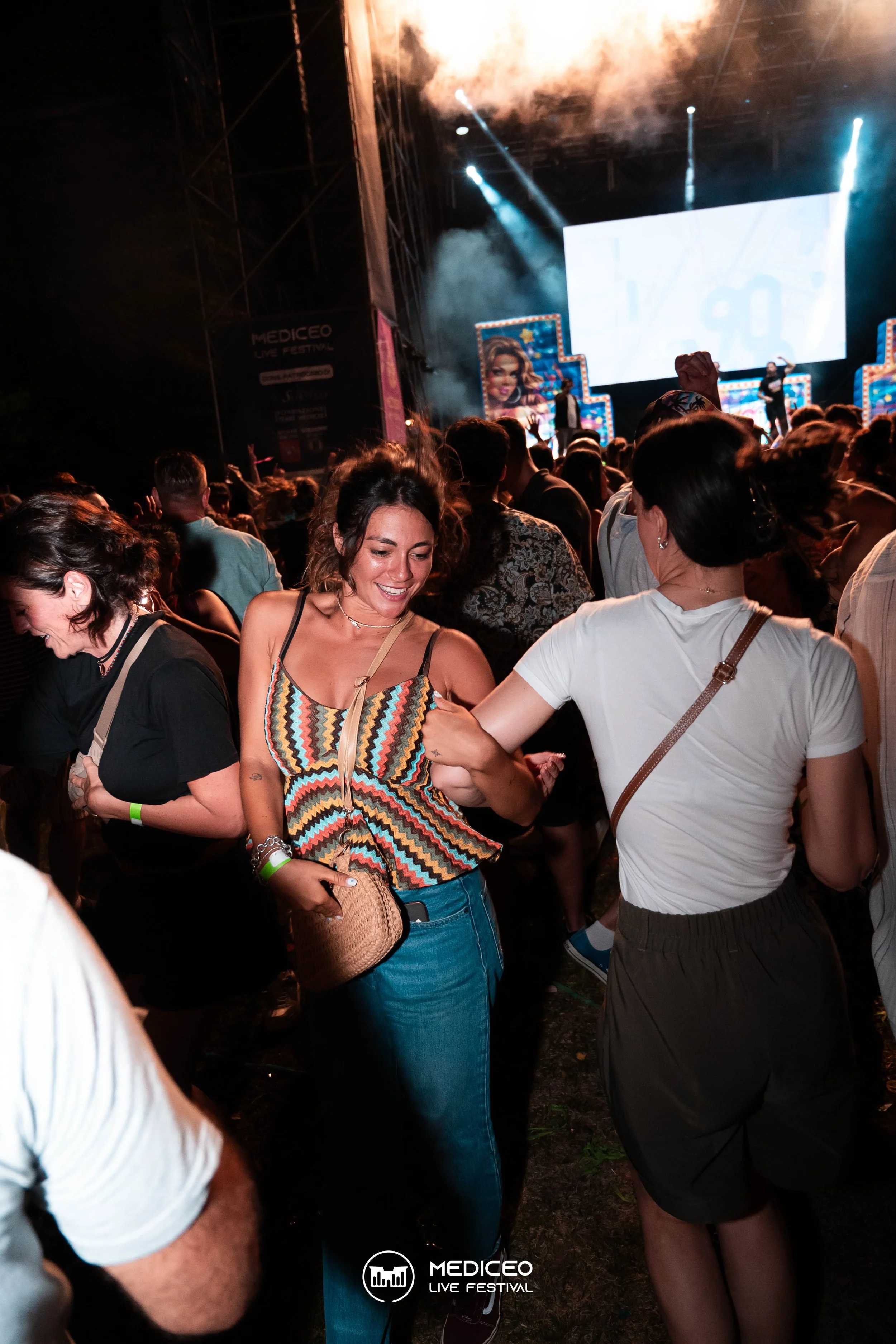 26.07.26 mediceo 90 logo-234.jpg
