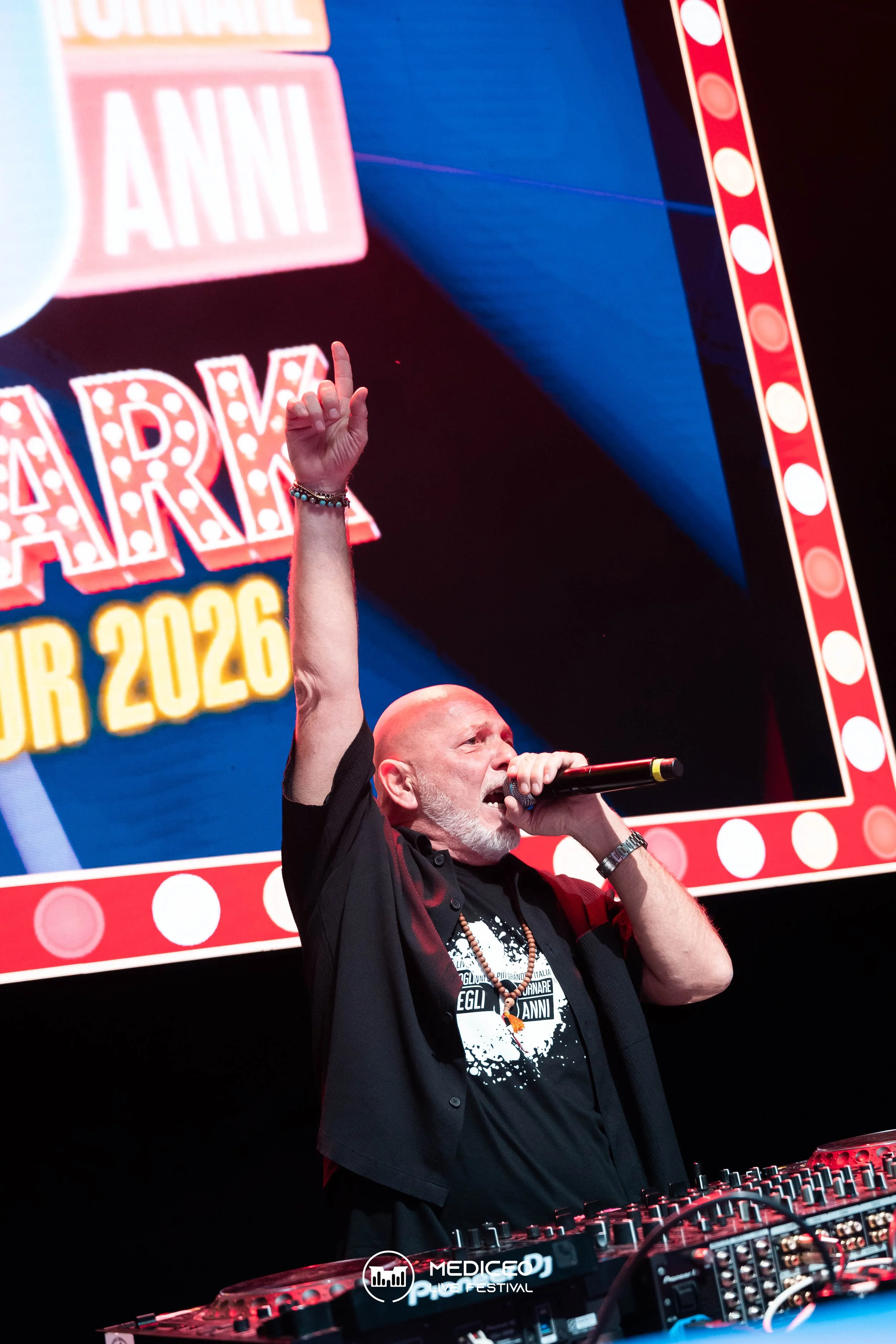 26.07.26 mediceo 90 logo-050.jpg