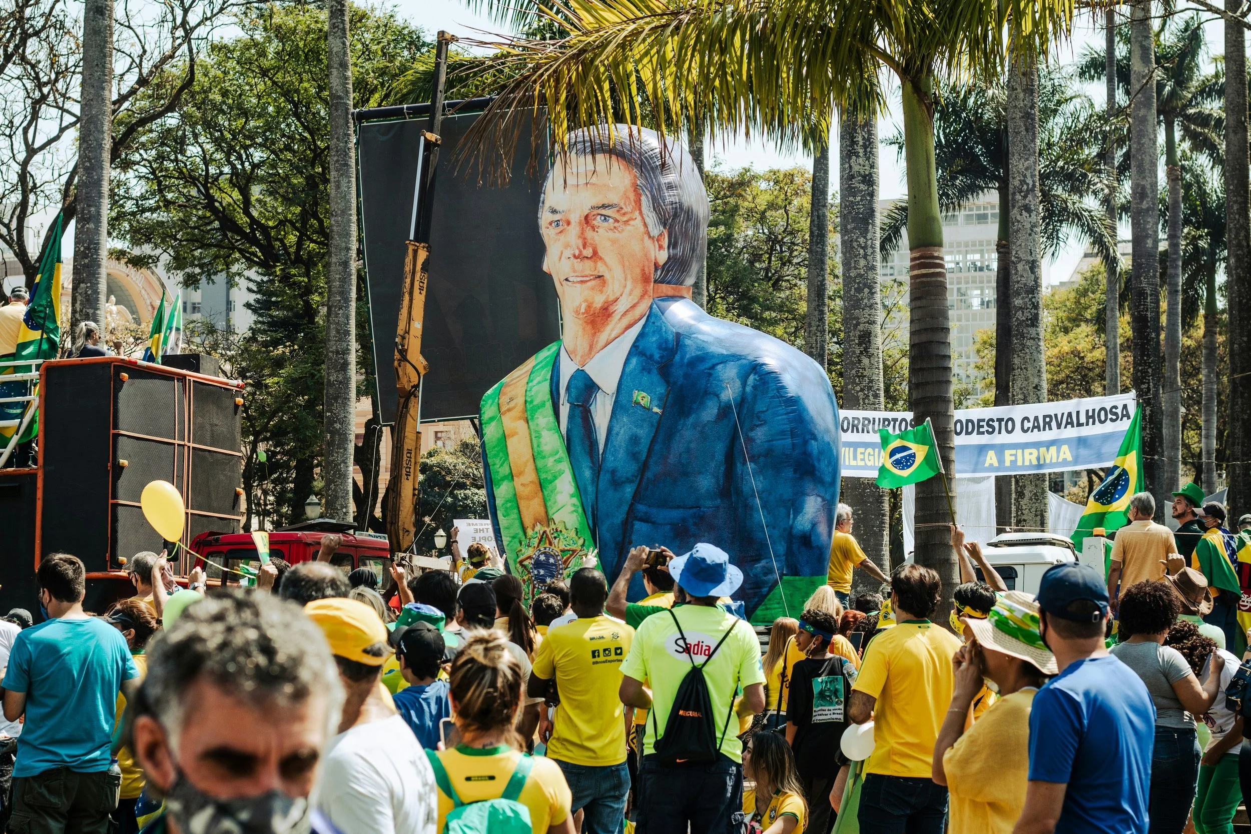 Jair Bolsonaro – kontrowersyjny przywódca, który podzielił Brazylię