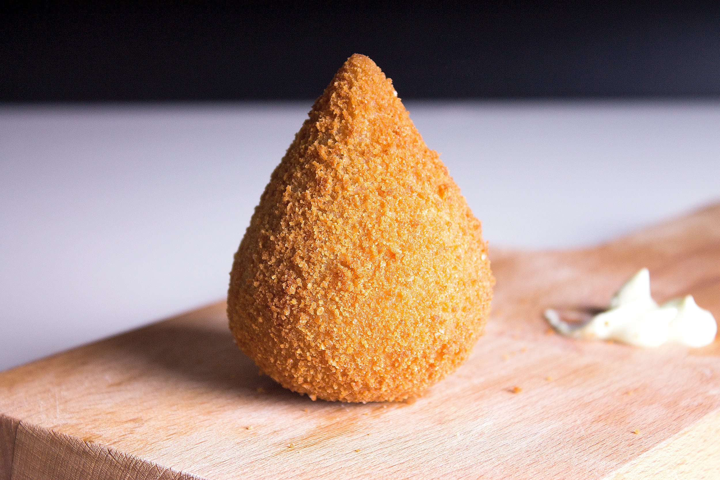Coxinha – kultowa przekąska w kształcie łezki