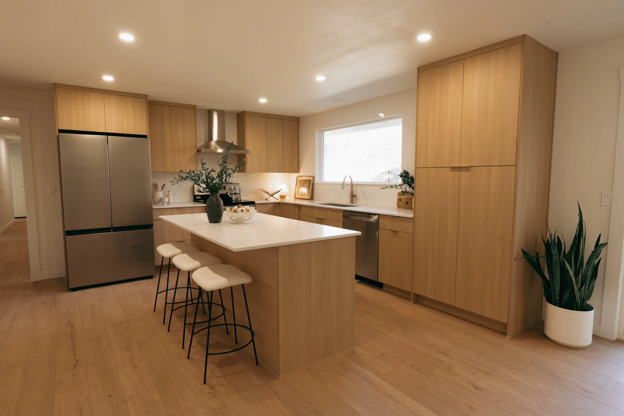 How Long Does a Kitchen Remodel Take? (5–6 Week Timeline) | Amplified ...