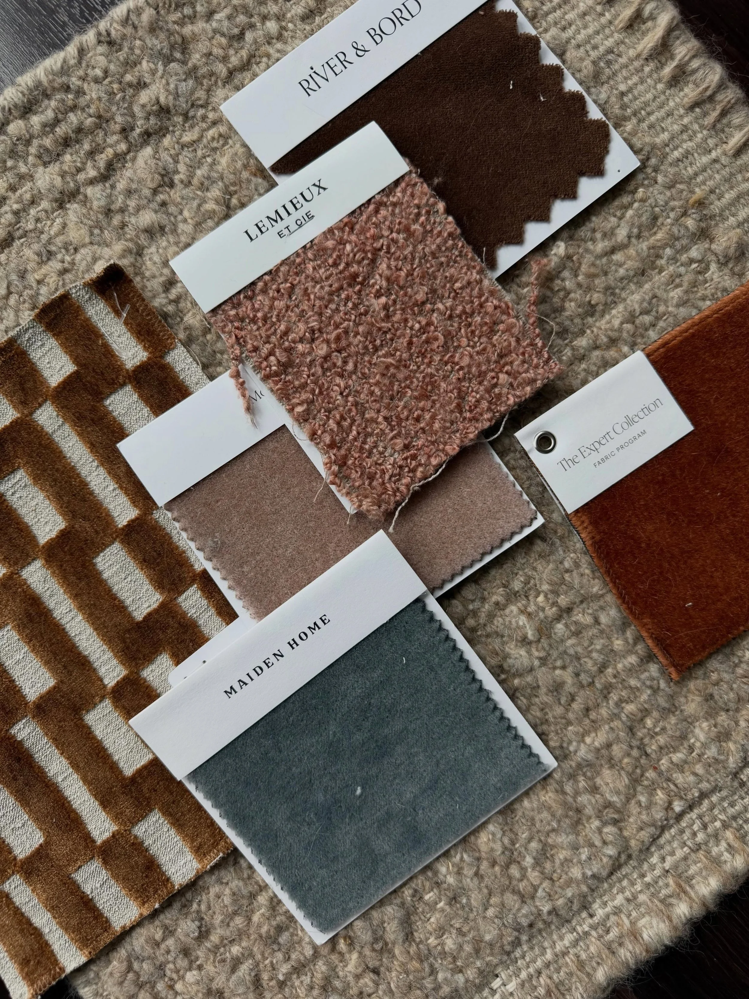 scheming on something new ✨
.
.
.
#interiordesign
#moodboard
#seattleinteriordesigner 
#designinspo
#popofcolor