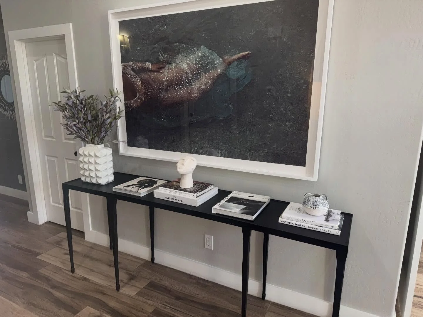 New photograph for the Longley residence. We can make your home magical. 

#scottsdaleinteriordesigner
#phoenixinteriordesigner #phoenixinteriordesign #paradisevalleyluxuryhomes