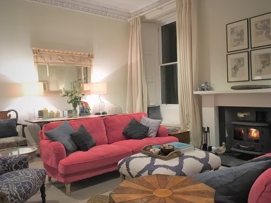 Opera Snapshot_2026-01-07_163017_www.airbnb.co.za.png