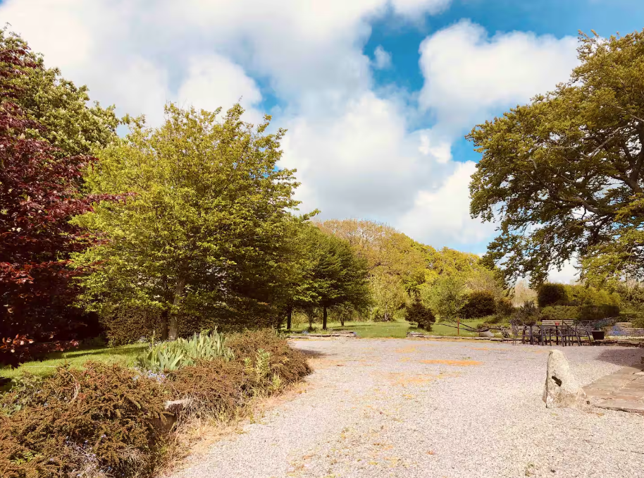 Opera Snapshot_2025-11-28_132437_www.airbnb.co.za.png