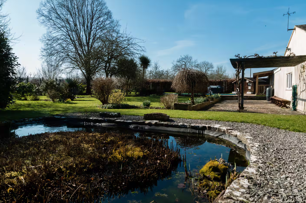 Opera Snapshot_2025-11-28_151327_www.airbnb.co.za.png