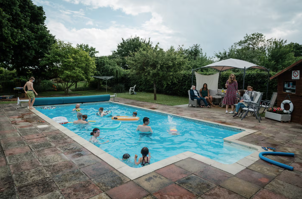 Opera Snapshot_2025-11-28_151131_www.airbnb.co.za.png